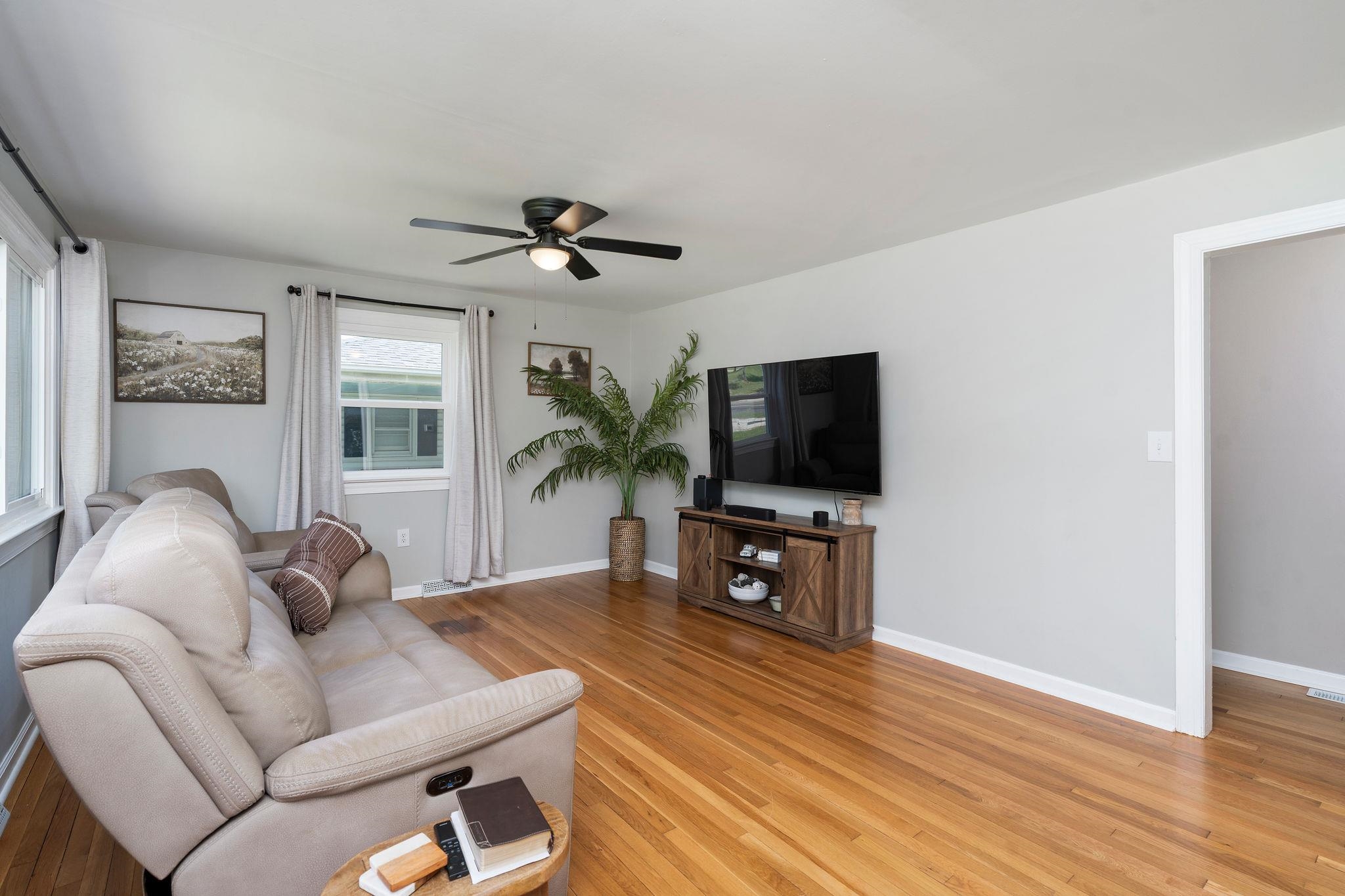372 Frontier Dr, Staunton, VA 24401 — photo 5