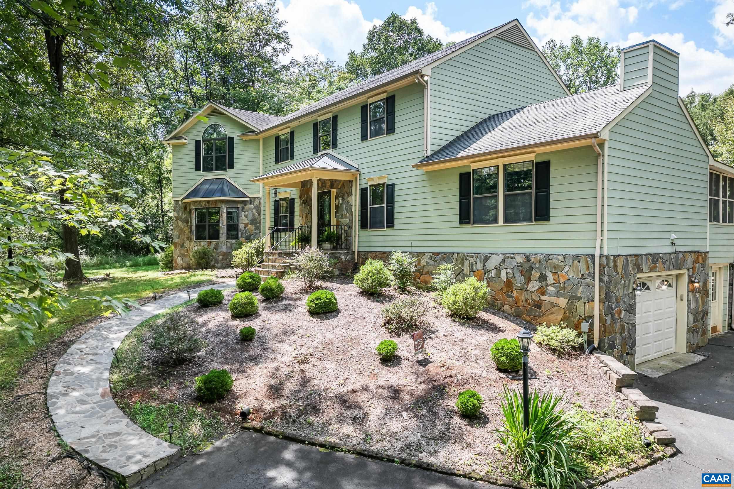 5880 Emerald Ln, Charlottesville, VA 22903 — photo 2
