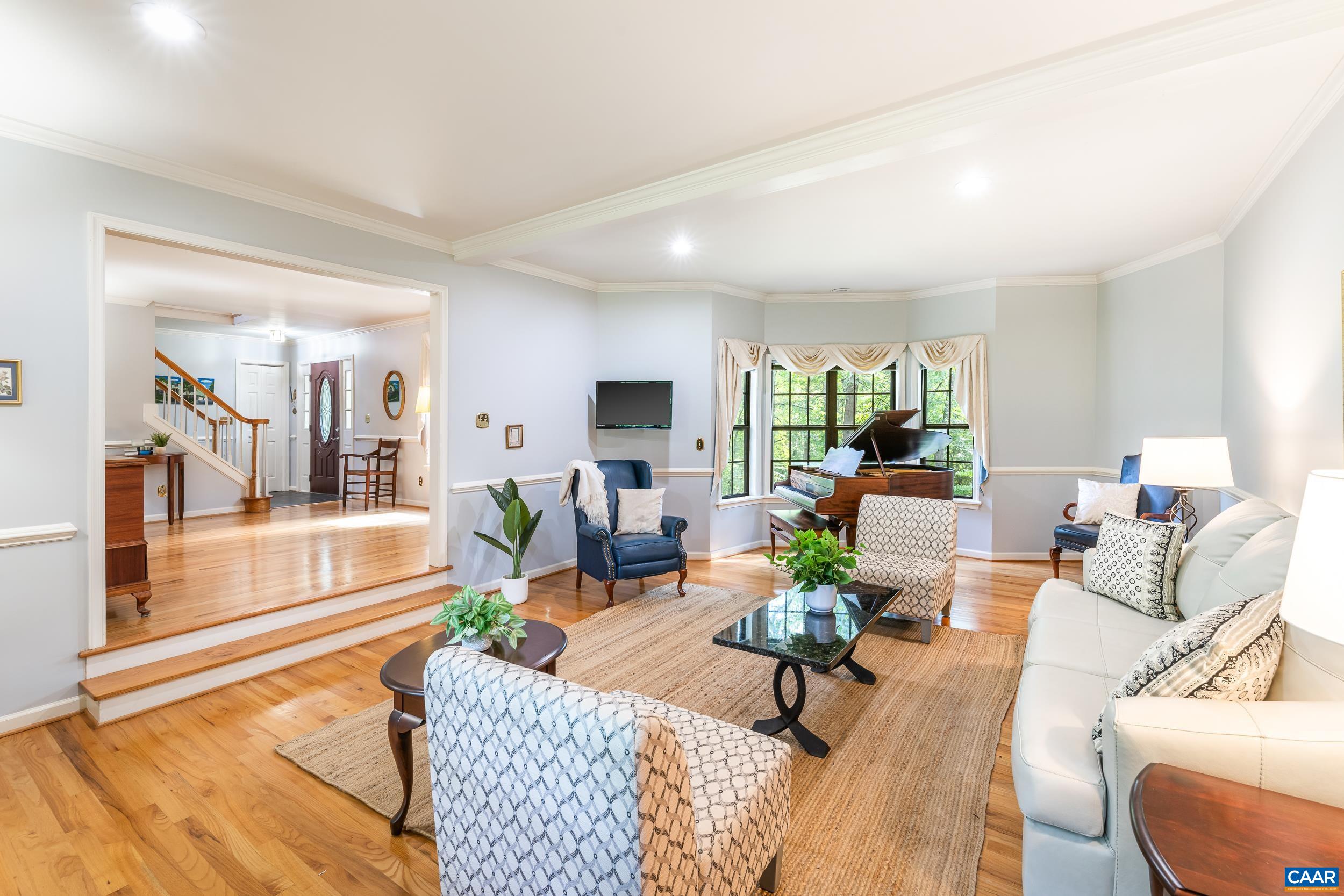 5880 Emerald Ln, Charlottesville, VA 22903 — photo 4