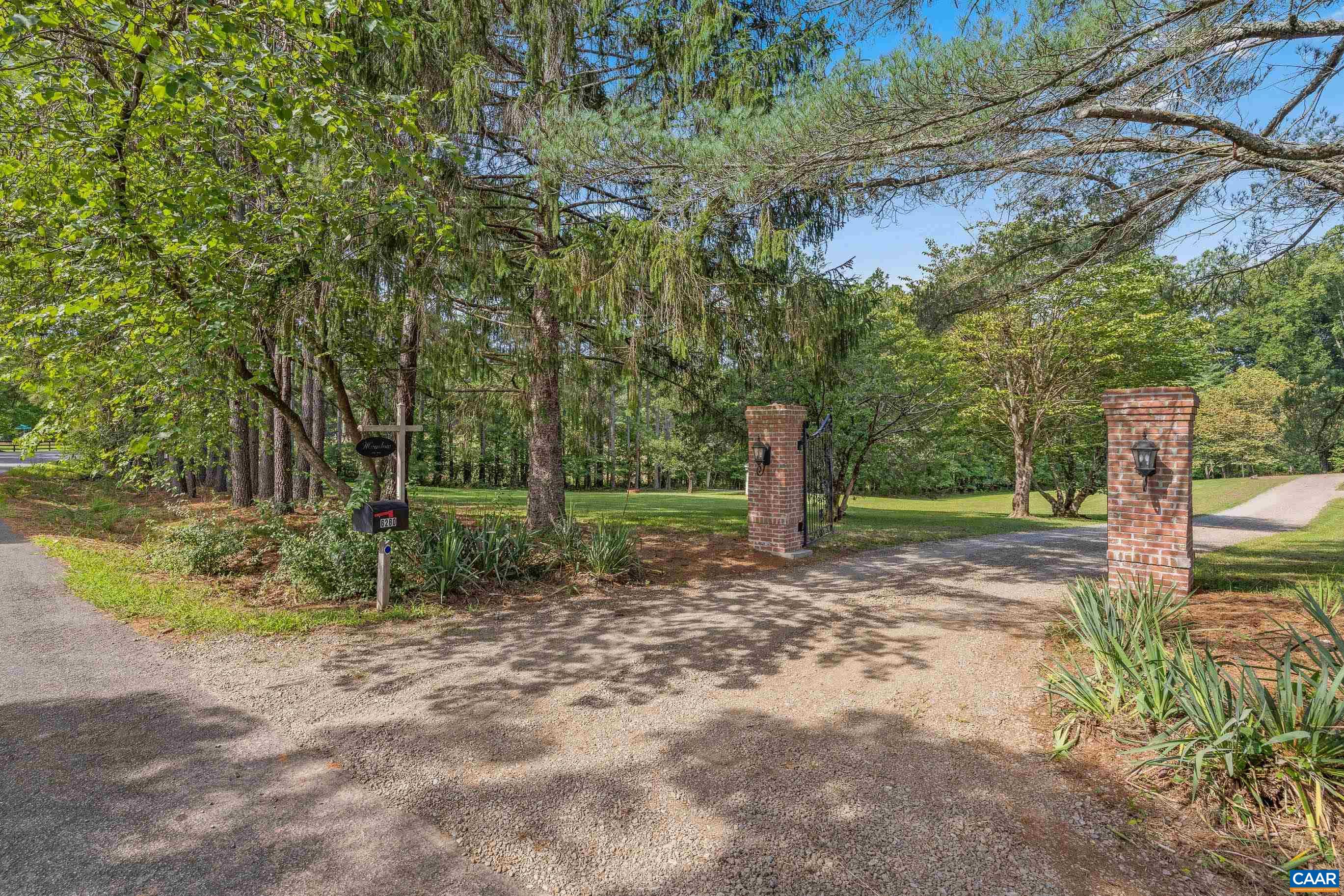 6280 Blenheim Rd, Scottsville, VA 24590 — photo 10