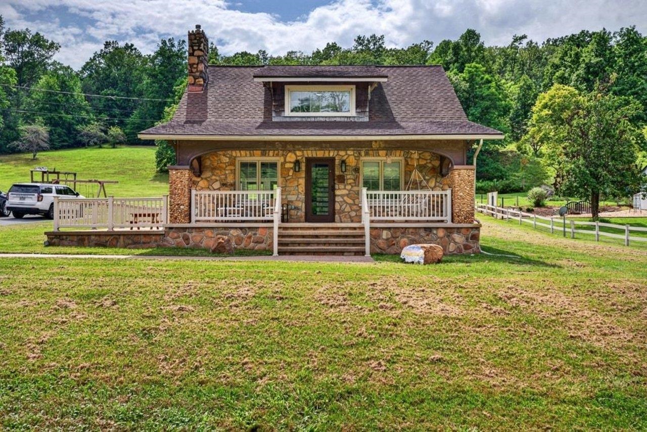 19078 Spotswood Trl, Elkton, VA 22827 — photo 2