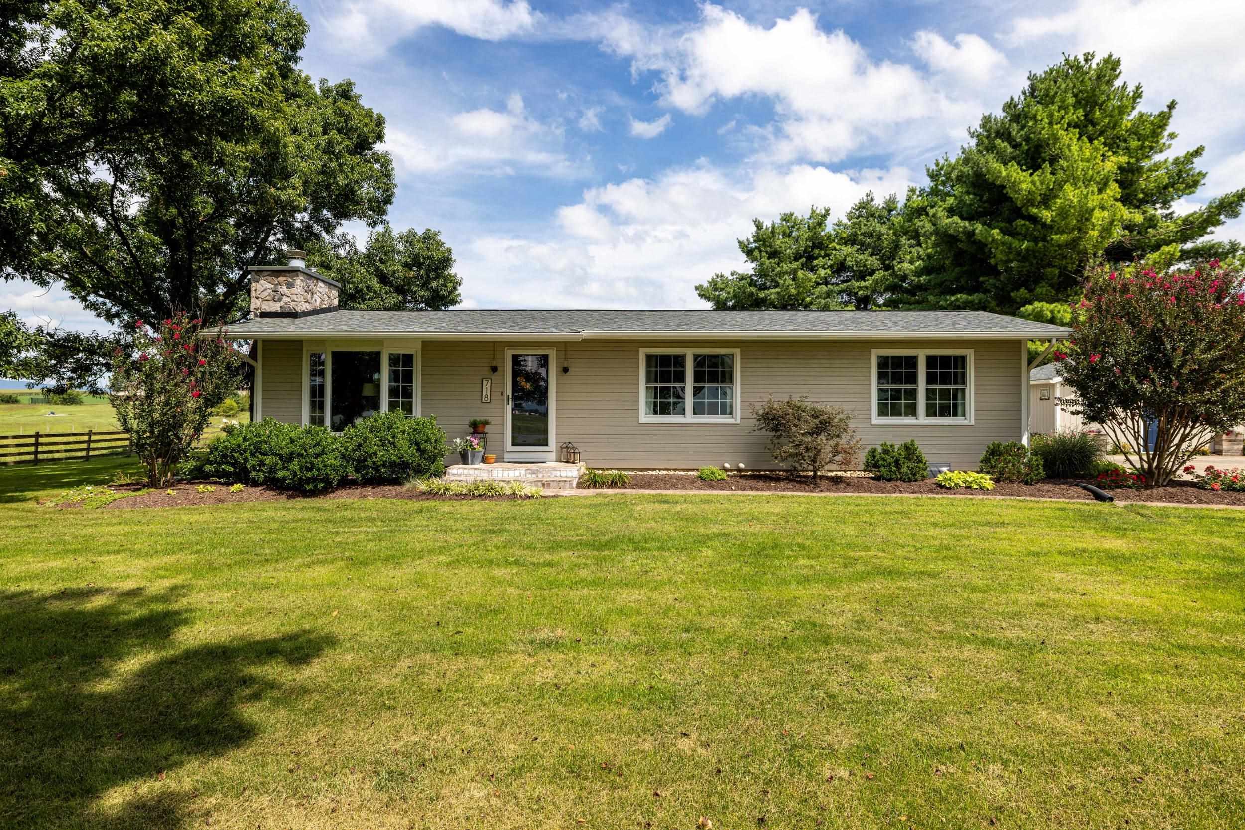 718 Weaver Rd, Rockingham, VA 22802