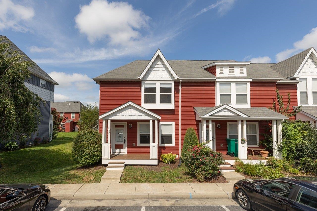 1233 Frost Pl, Harrisonburg, VA 22802 — photo 2