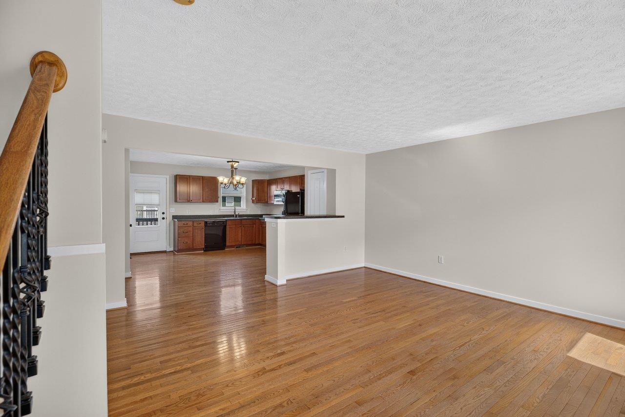 1233 Frost Pl, Harrisonburg, VA 22802 — photo 3