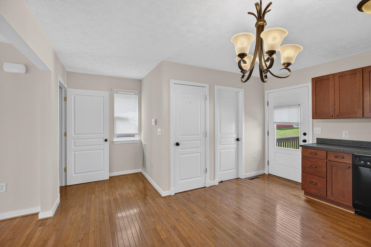 1233 Frost Pl, Harrisonburg, VA 22802 — photo 6