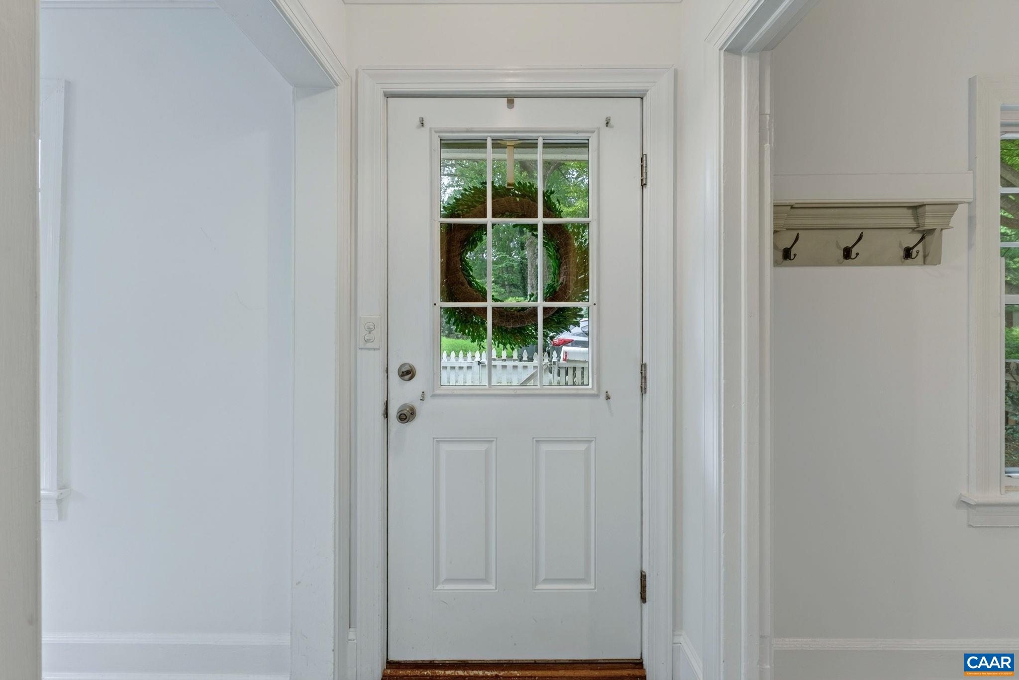 19 Mobile Ln, Charlottesville, VA 22903 — photo 4