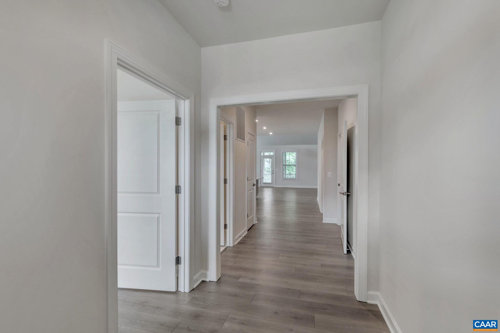 154 Cliffstone Blvd, Charlottesville, VA 22911 — photo 2