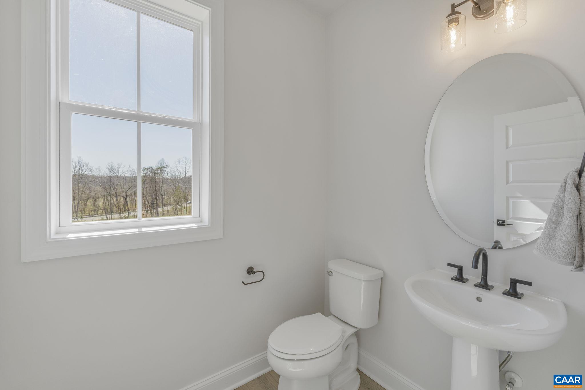 127 Marcella St, Charlottesville, VA 22911 — photo 9