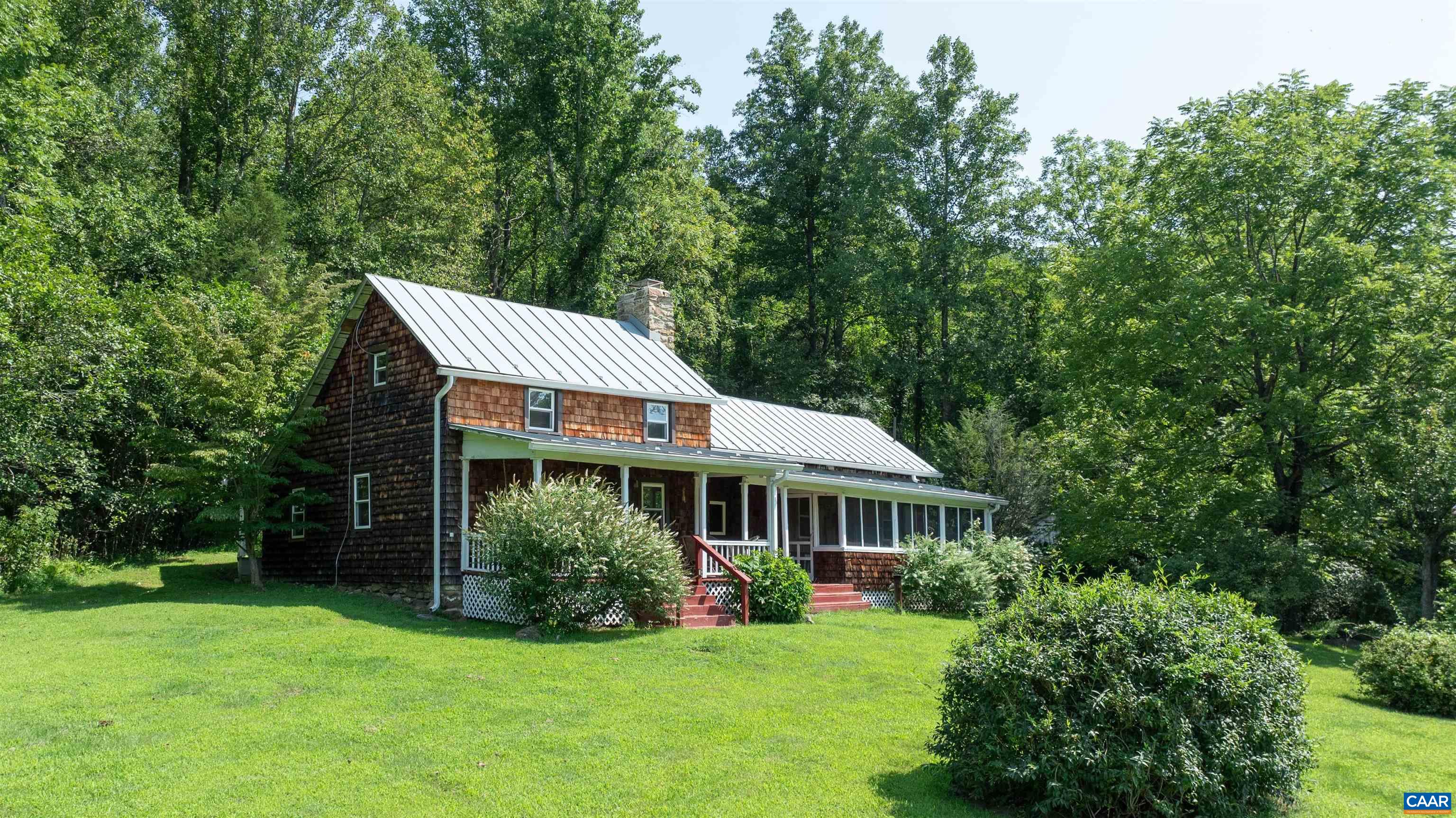 2042 Weakley Hollow Rd, Syria, VA 22743 — photo 2