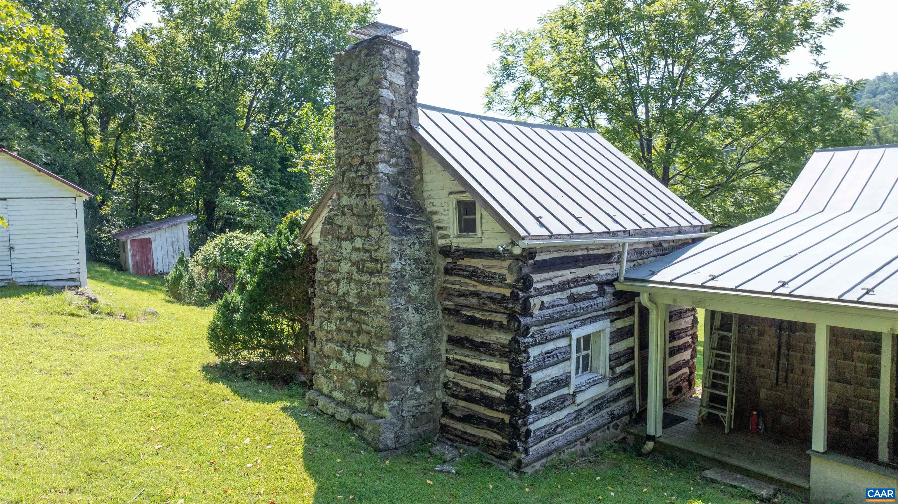 2042 Weakley Hollow Rd, Syria, VA 22743 — photo 5