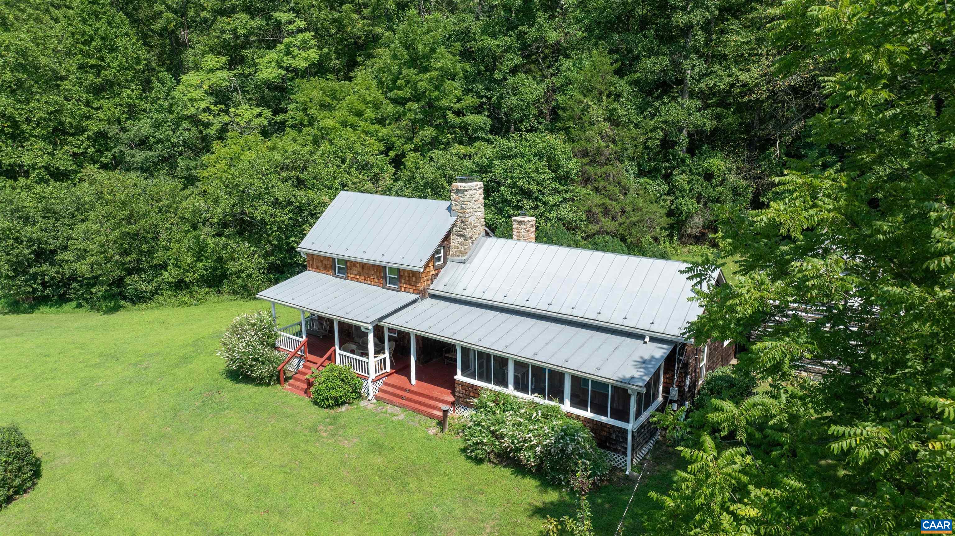 2042 Weakley Hollow Rd, Syria, VA 22743 — photo 6