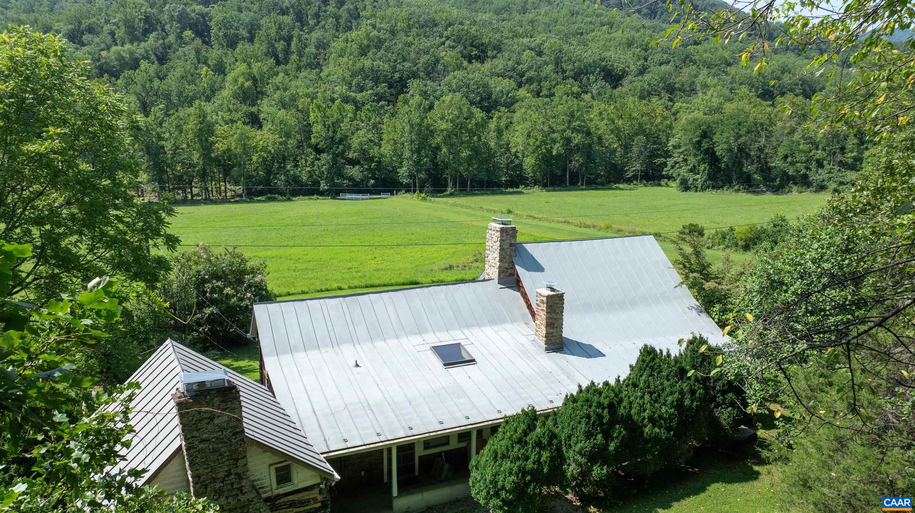 2042 Weakley Hollow Rd, Syria, VA 22743 — photo 9