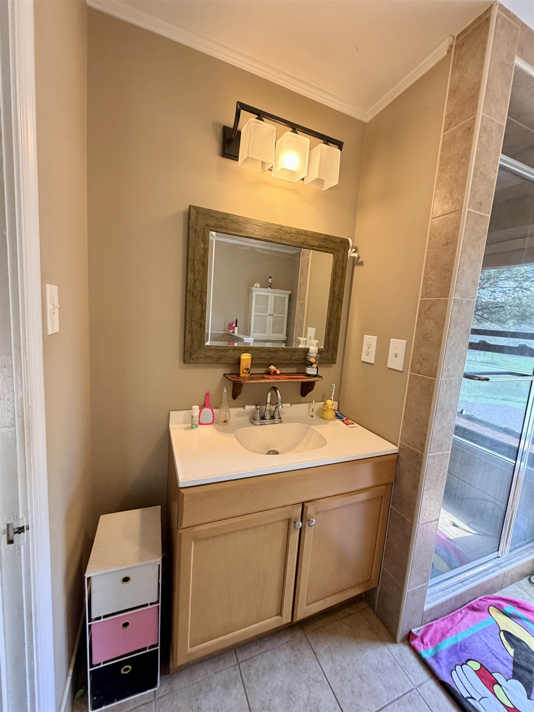 303 4th St, Grottoes, VA 24441 — photo 6