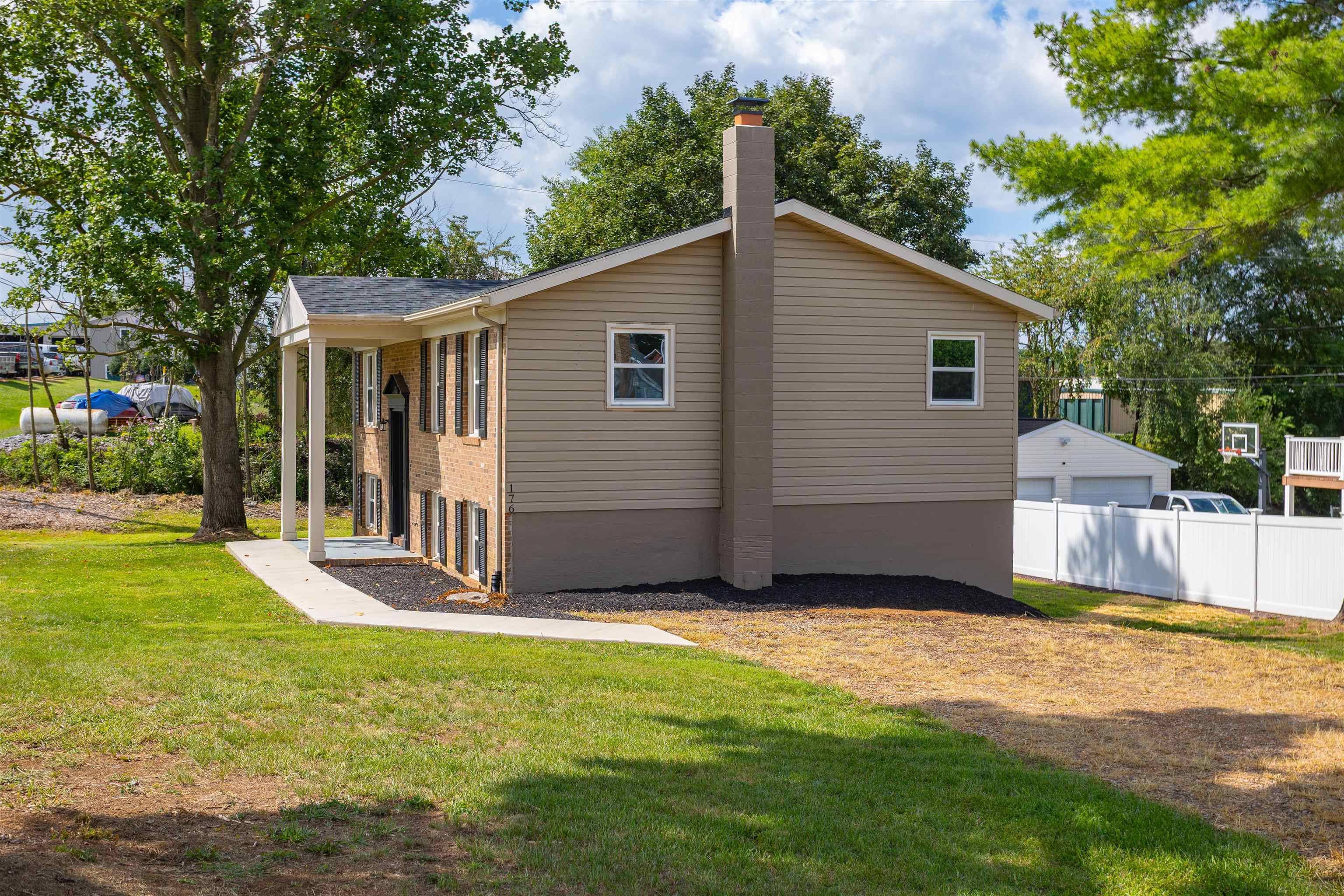 176 Fourth St, Broadway, VA 22815 — photo 3
