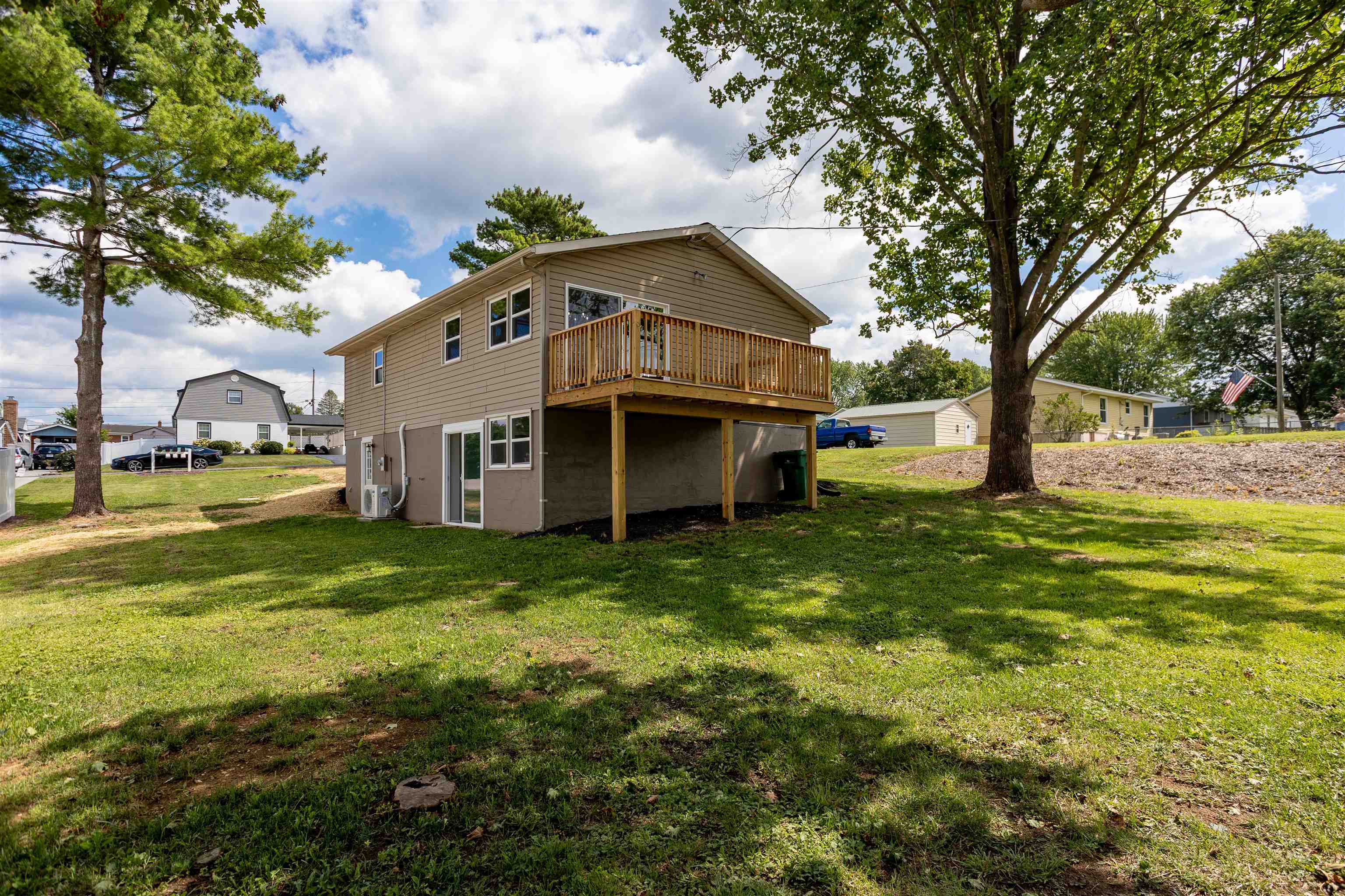 176 Fourth St, Broadway, VA 22815 — photo 4