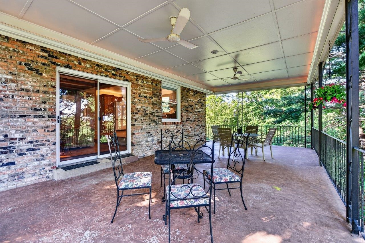 1222 Woodcrest Cir, Harrisonburg, VA 22801 — photo 3