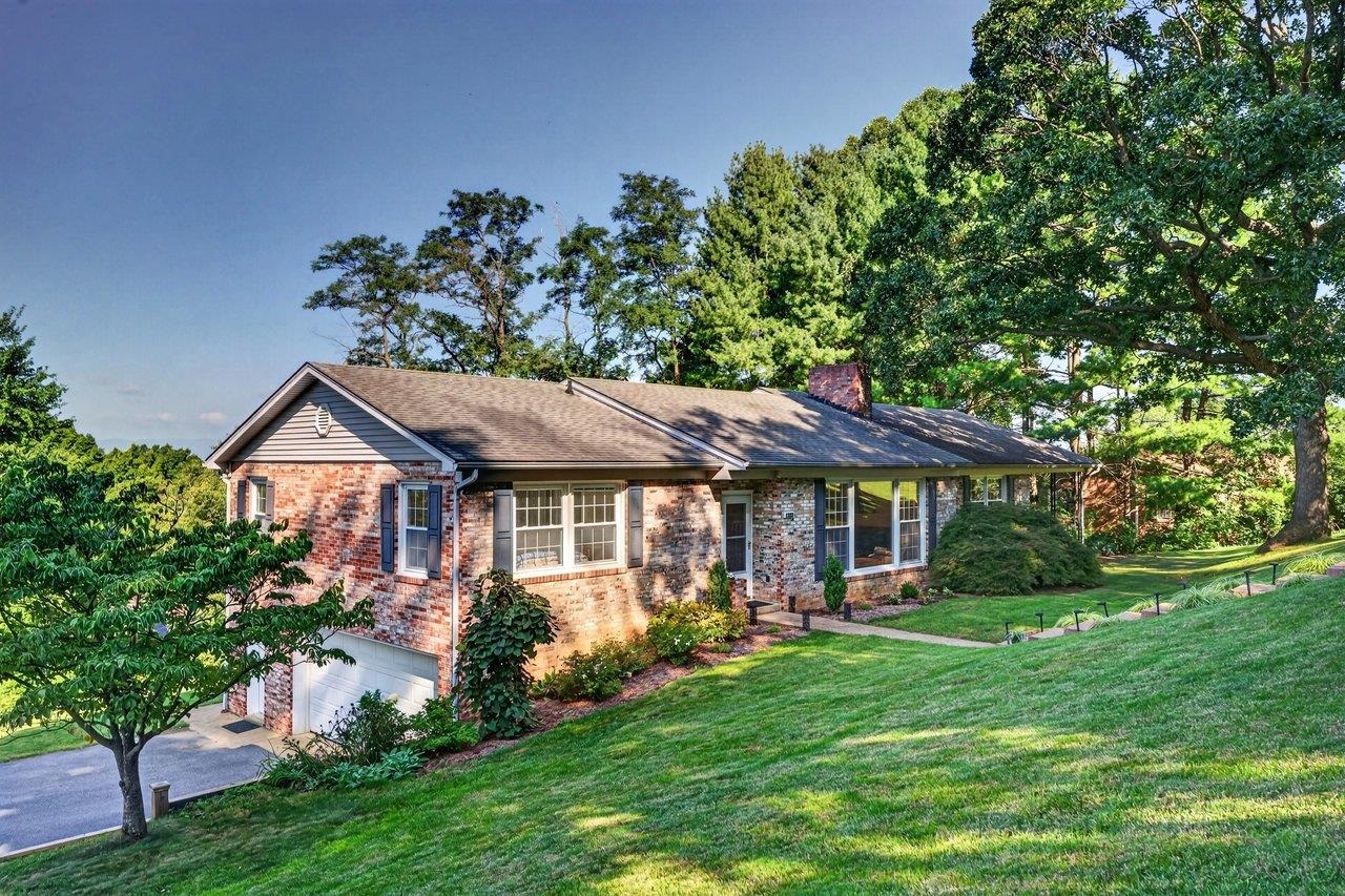 1222 Woodcrest Cir, Harrisonburg, VA 22801 — photo 4