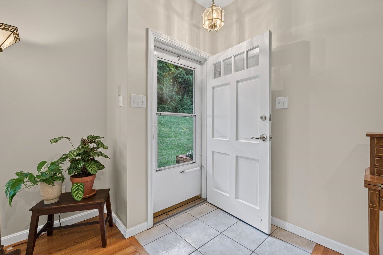 1222 Woodcrest Cir, Harrisonburg, VA 22801 — photo 7