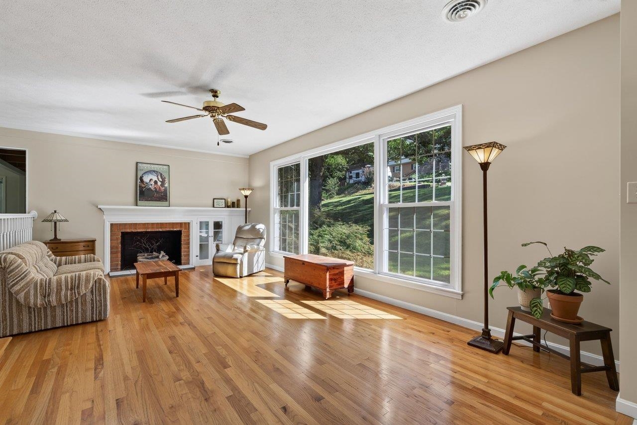 1222 Woodcrest Cir, Harrisonburg, VA 22801 — photo 9