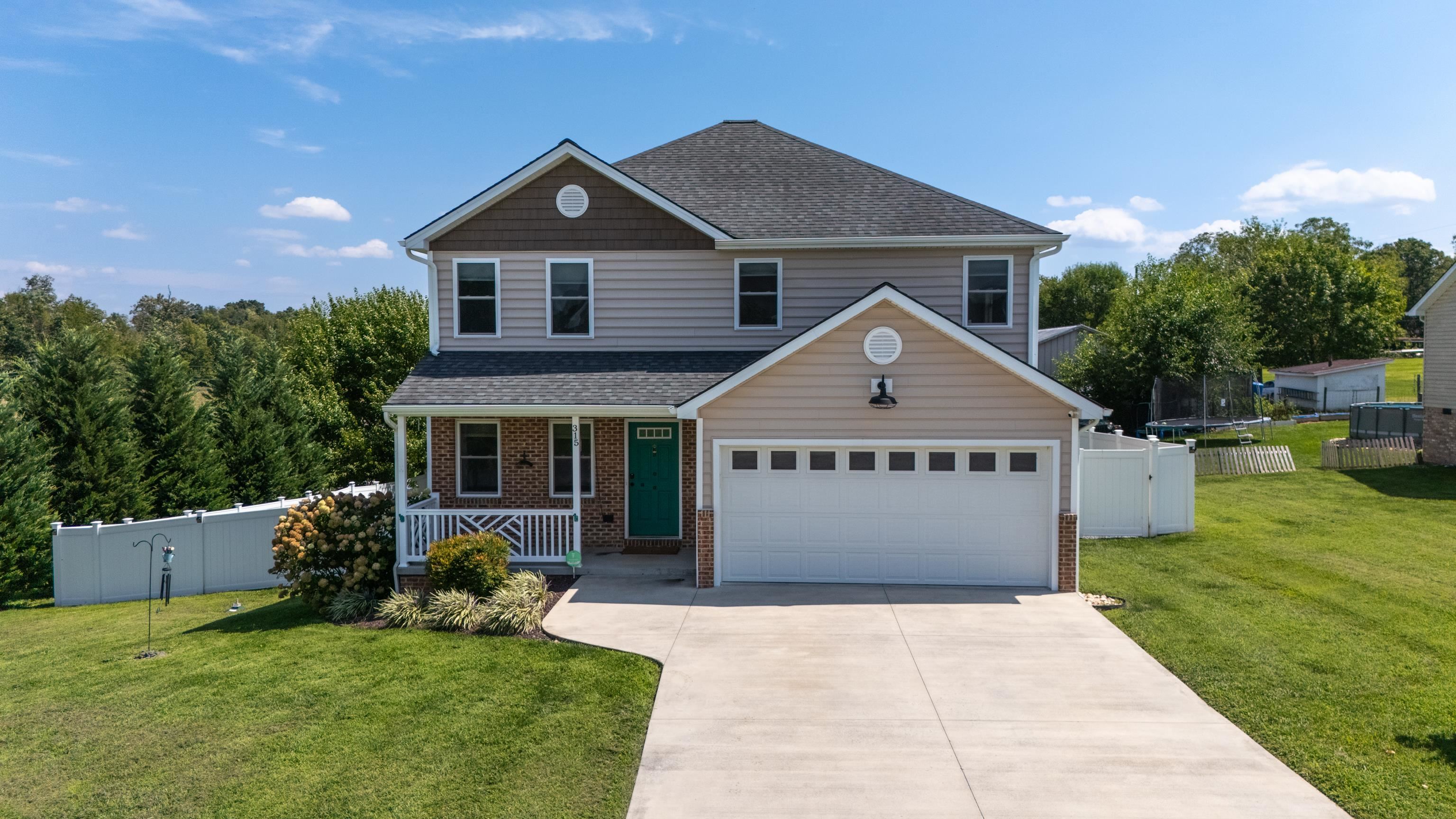 315 Rustic Ave, Broadway, VA 22815