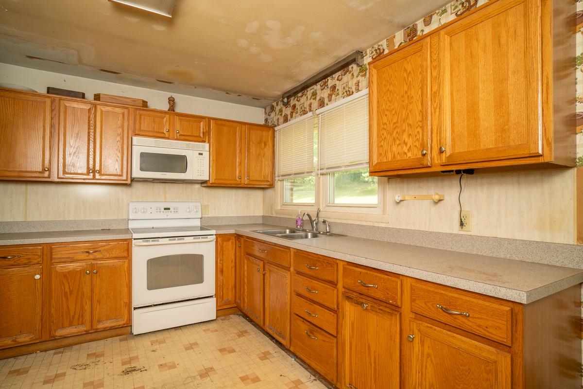 11 Morain St, Front Royal, VA 22630 — photo 2