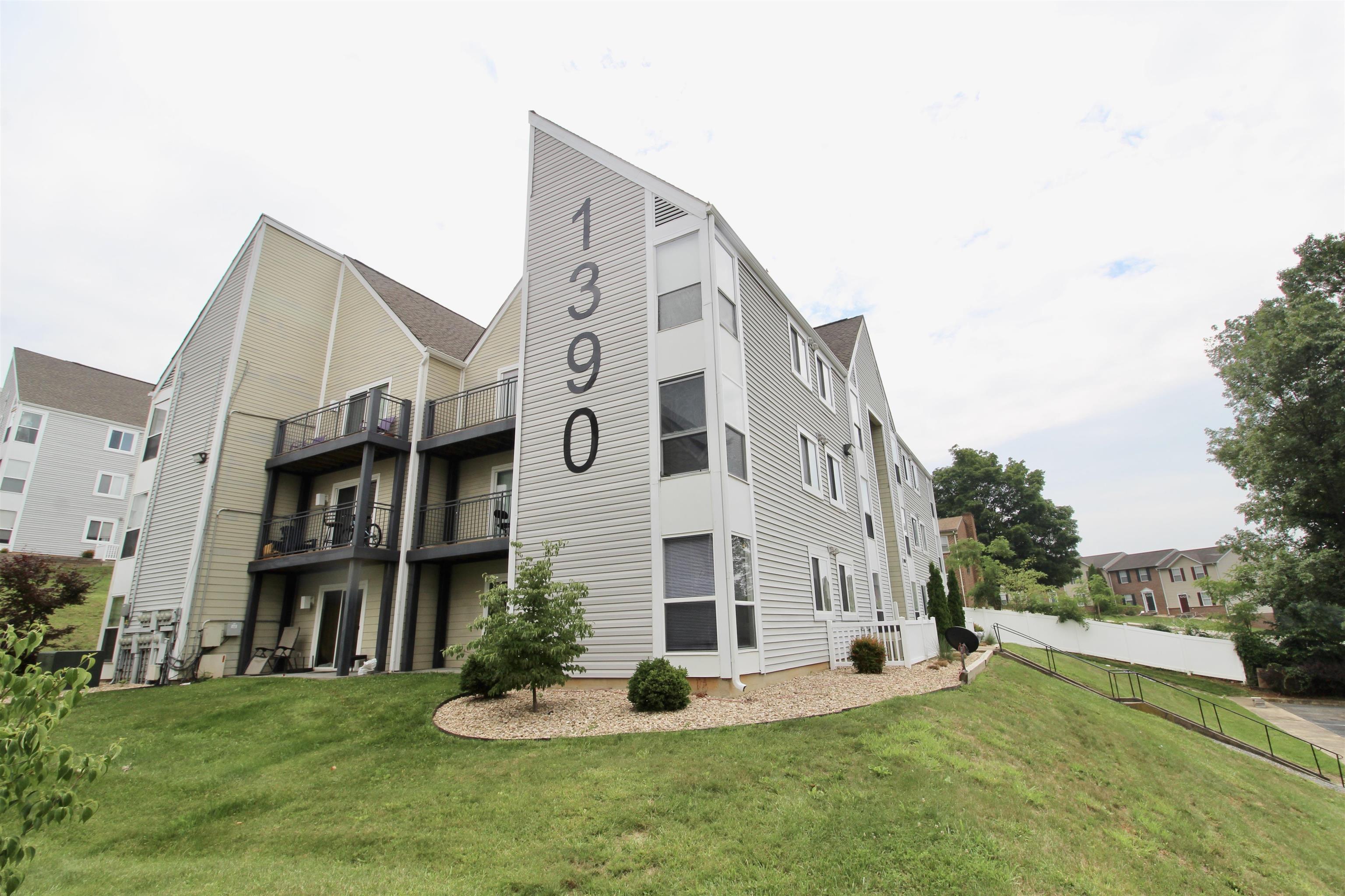 1390 Hunters Rd, Harrisonburg, VA 22801