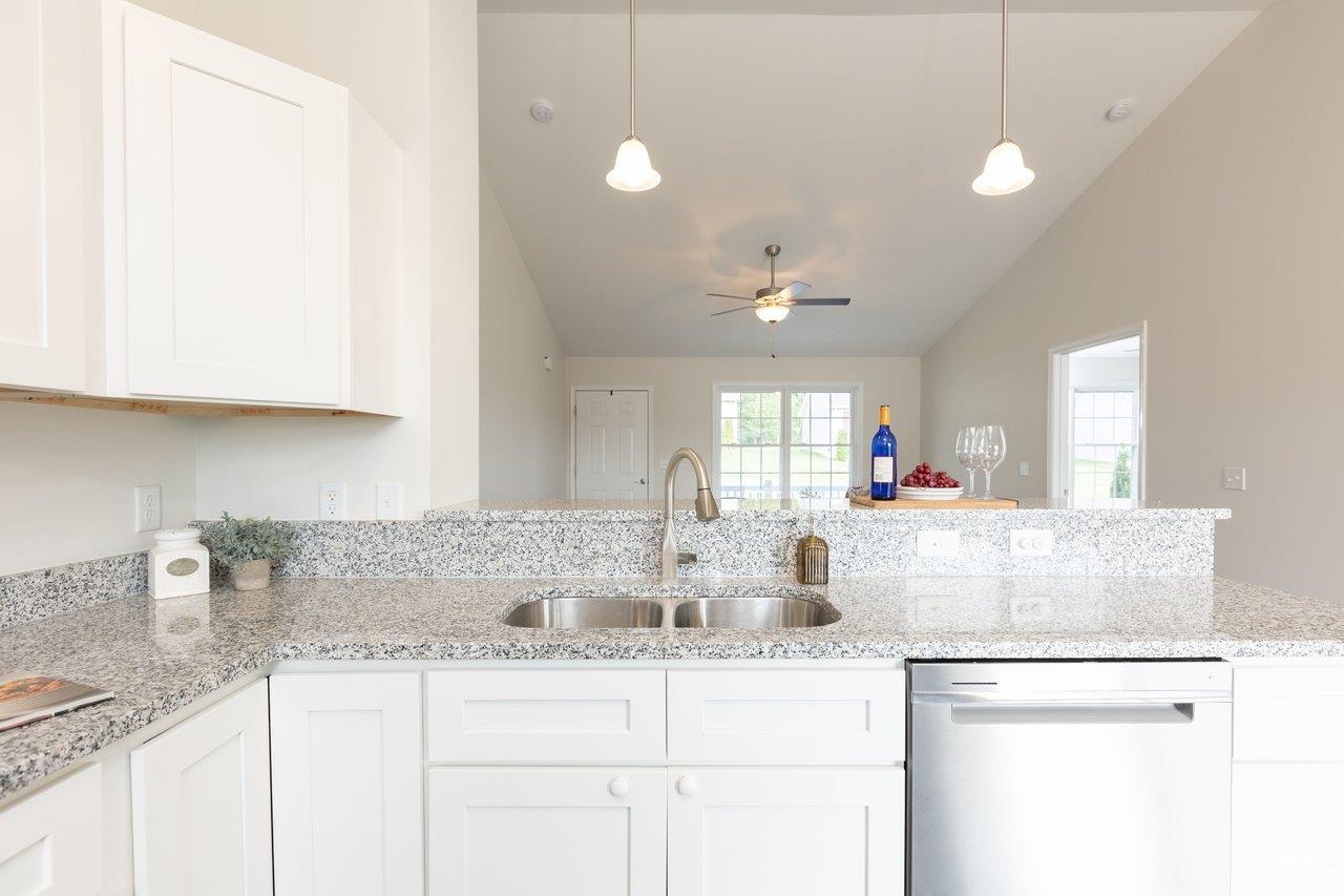 2315 Whitestone Dr, Rockingham, VA 22801 — photo 9