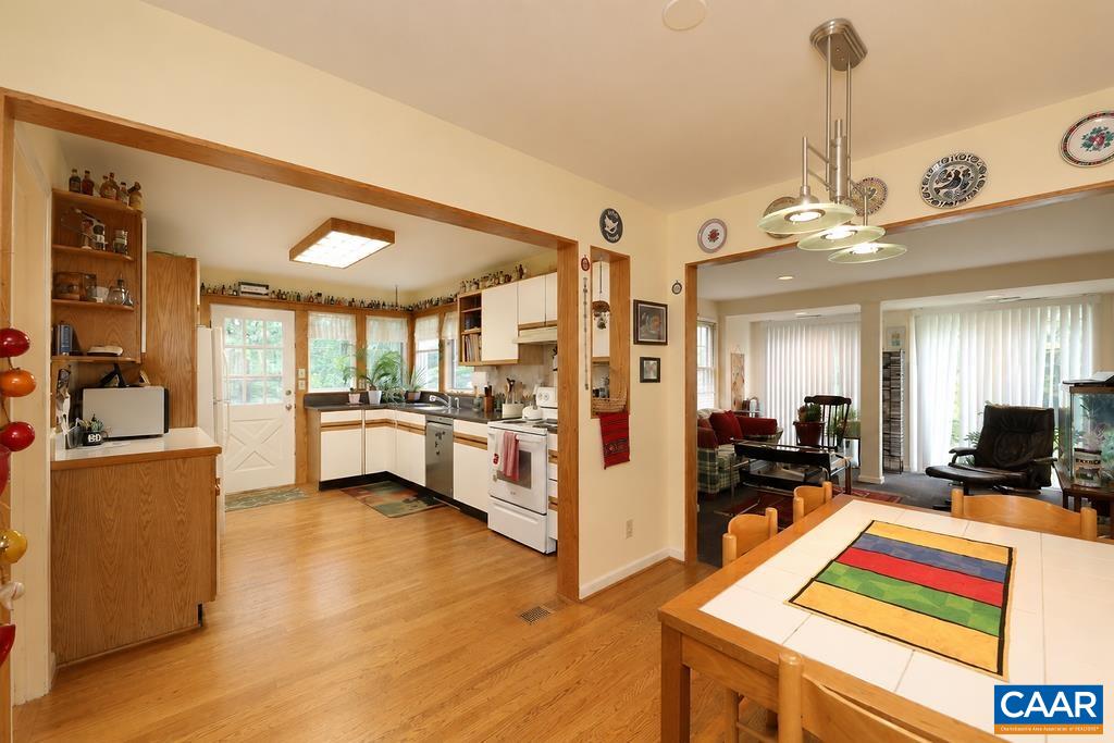 1616 King Mountain Rd, Charlottesville, VA 22901 — photo 9