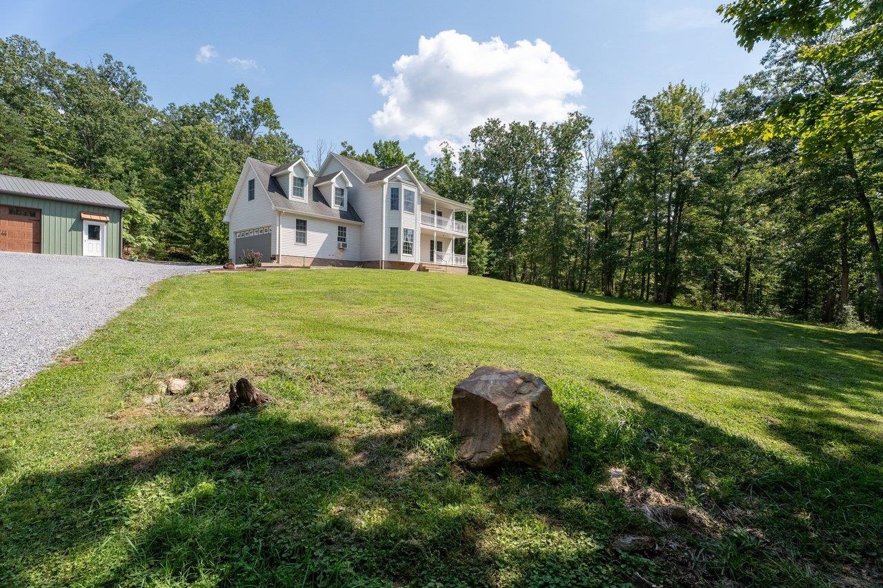 19806 Huckleberry Rd, Elkton, VA 22827 — photo 2