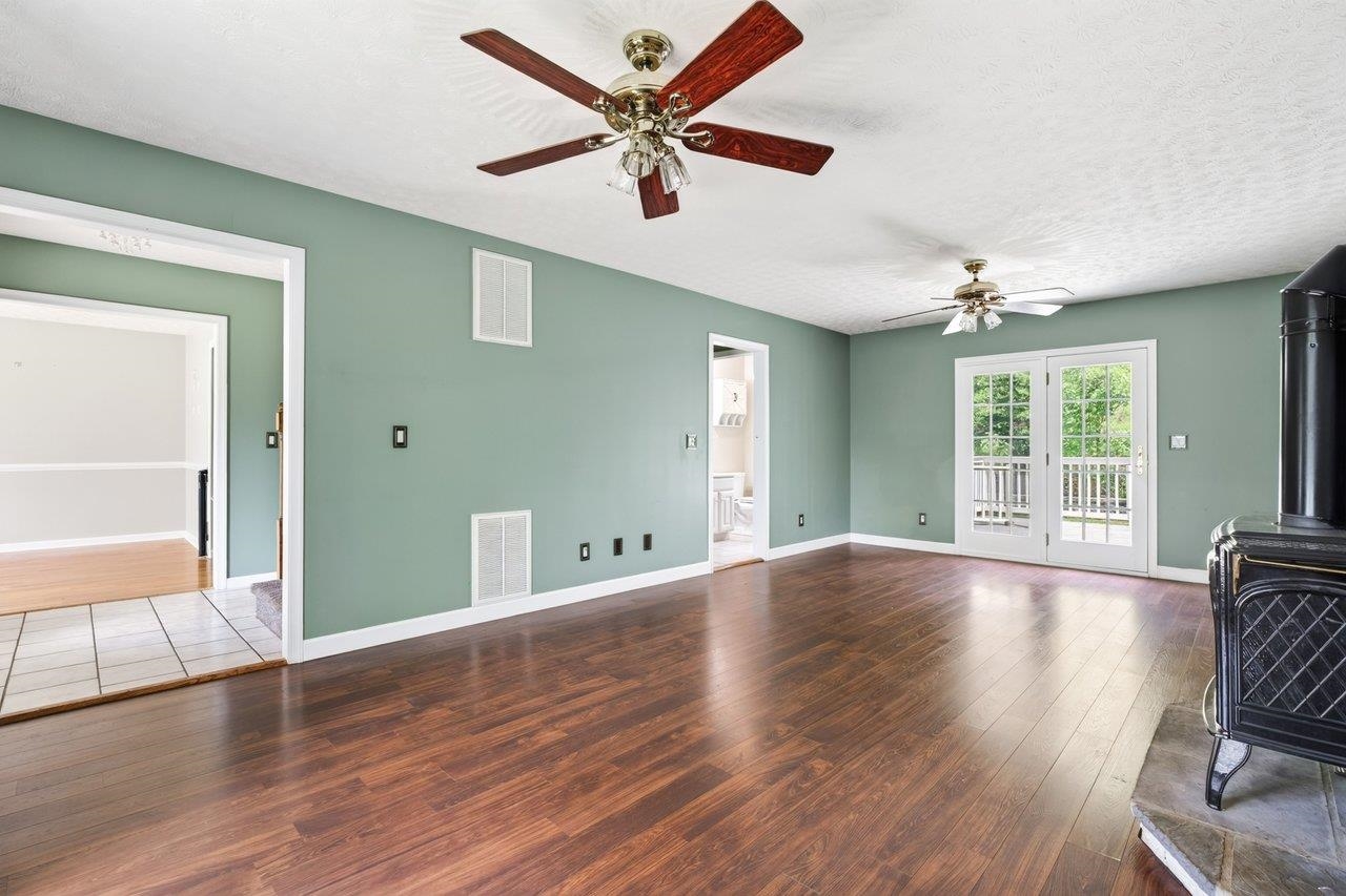 19806 Huckleberry Rd, Elkton, VA 22827 — photo 9