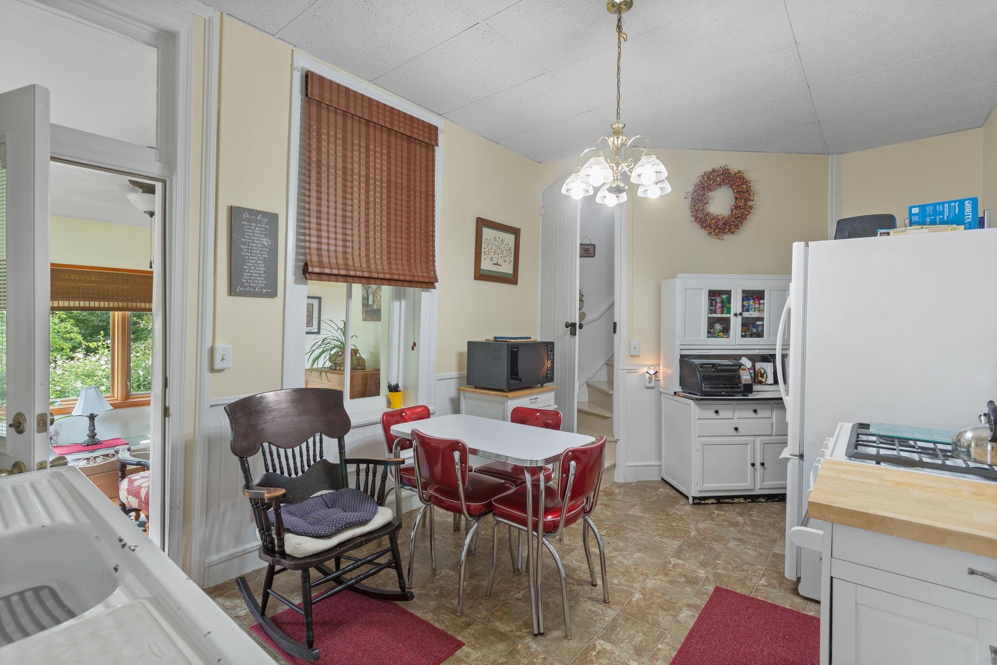 271 S Liberty St, Harrisonburg, VA 22801 — photo 3