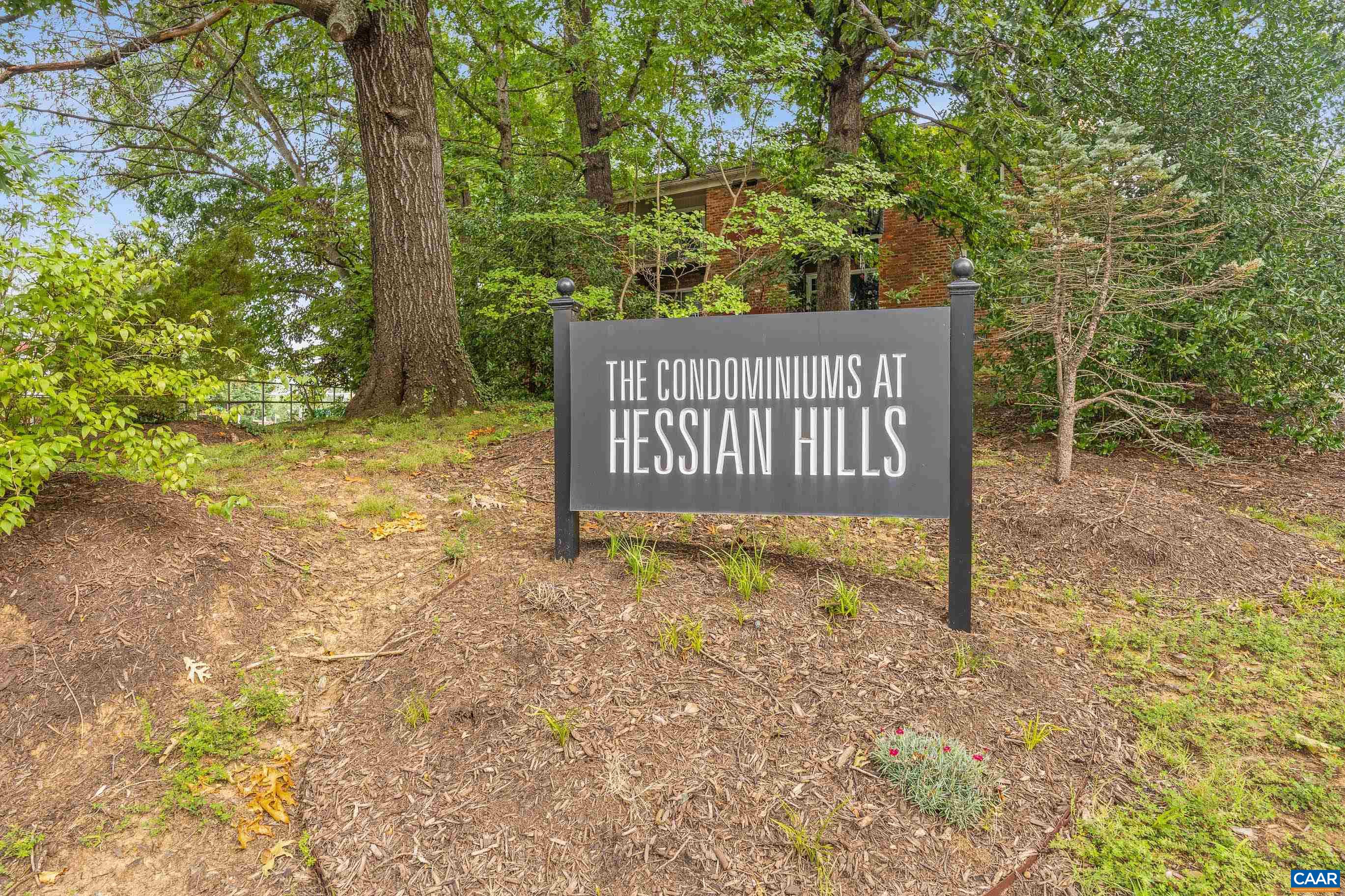 2404 Barracks Ct, Charlottesville, VA 22901 - photo 3