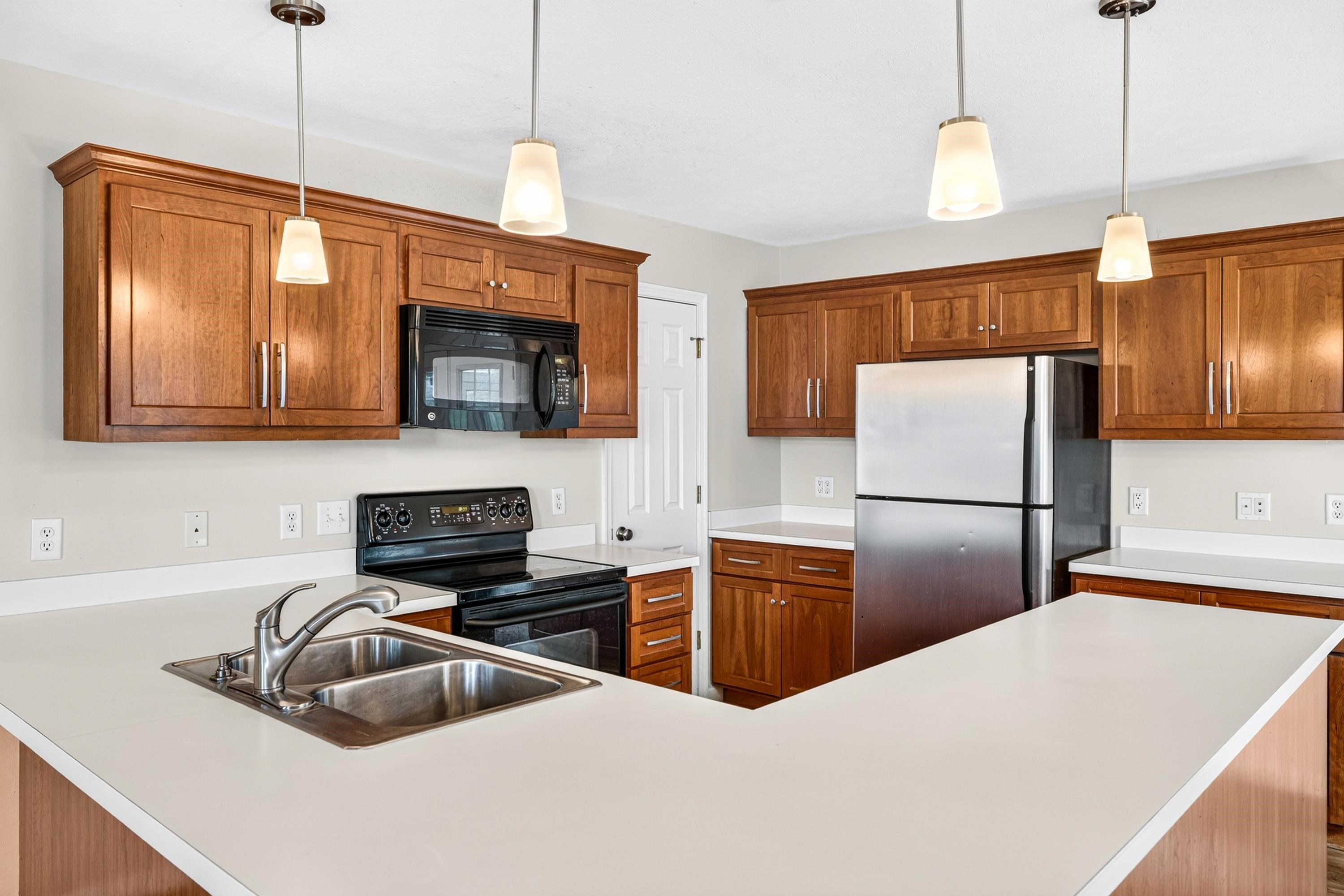 285 Robin Roost Ct, Broadway, VA 22815 — photo 2