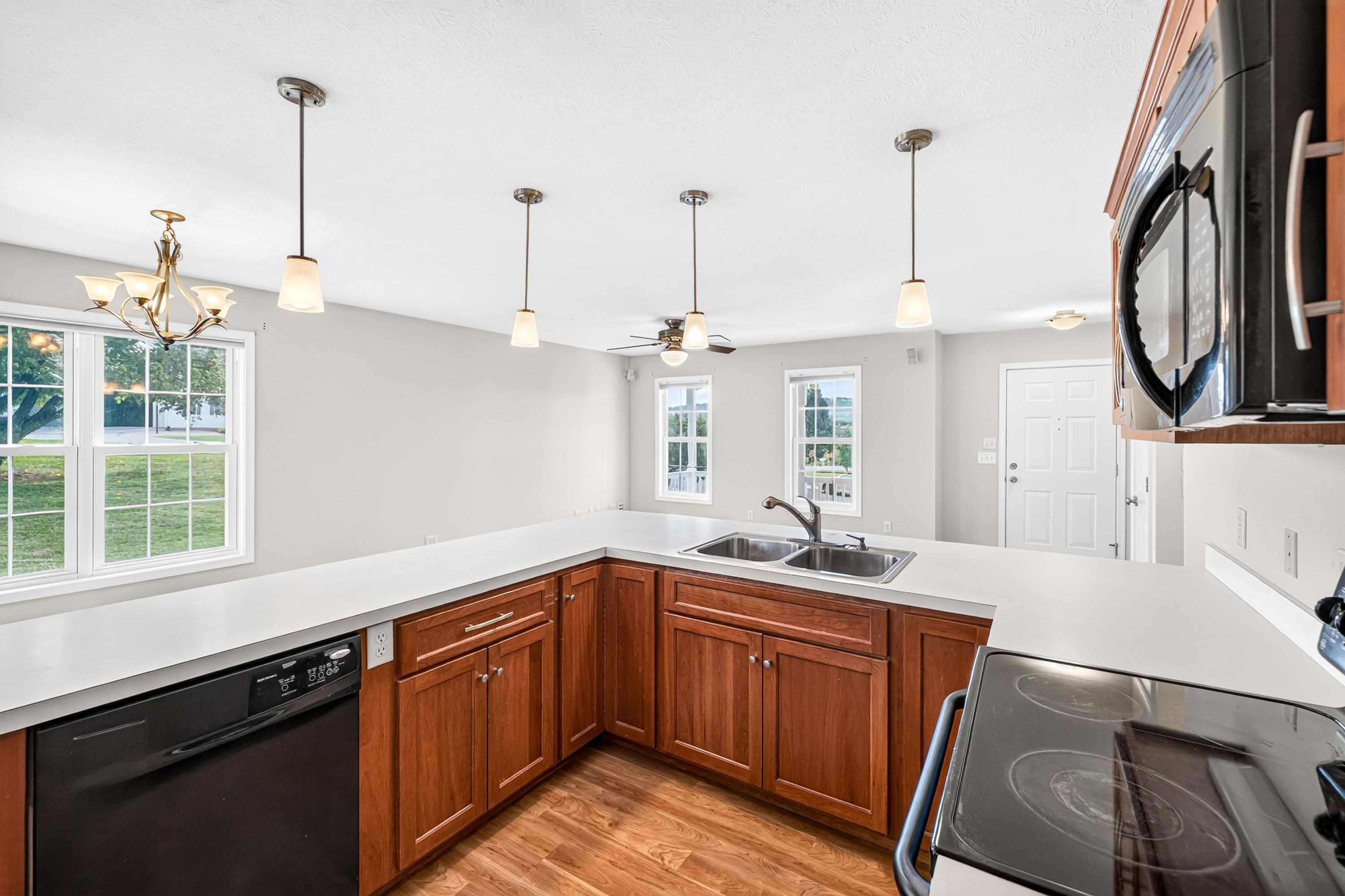 285 Robin Roost Ct, Broadway, VA 22815 — photo 6