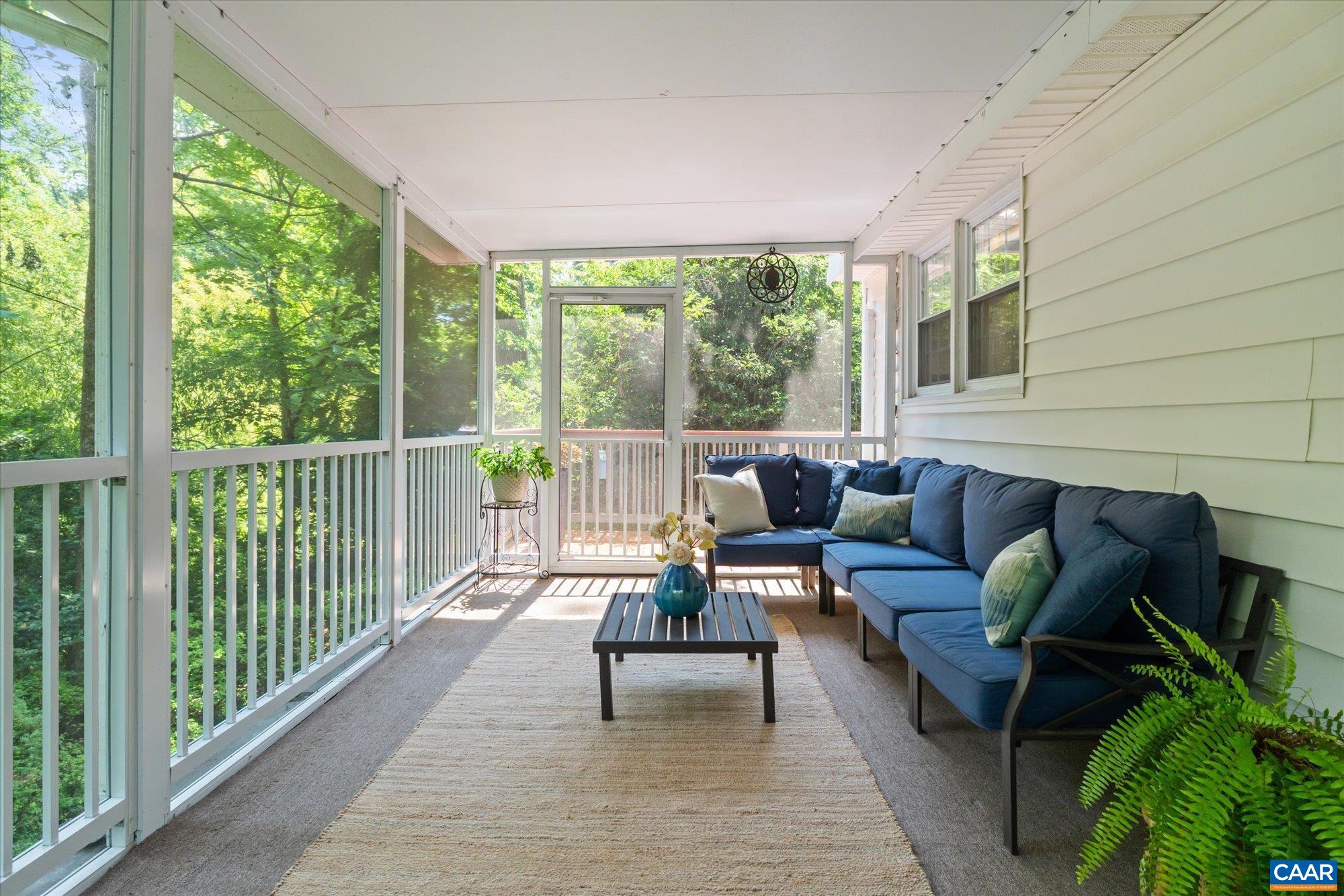 118 Woodstock Dr, Charlottesville, VA 22901 — photo 2