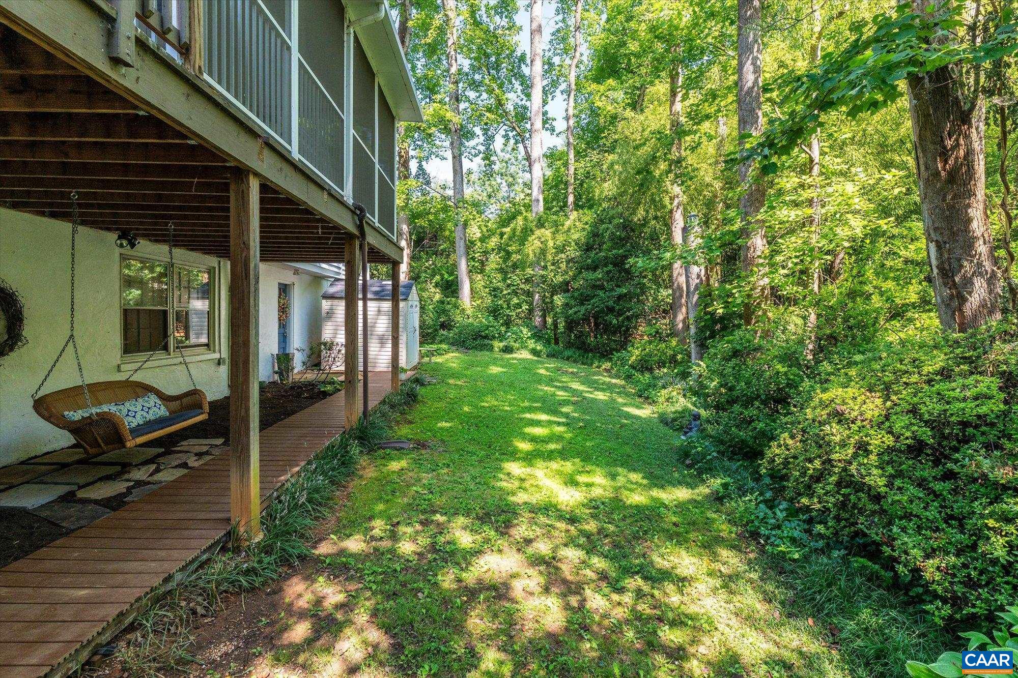 118 Woodstock Dr, Charlottesville, VA 22901 — photo 4