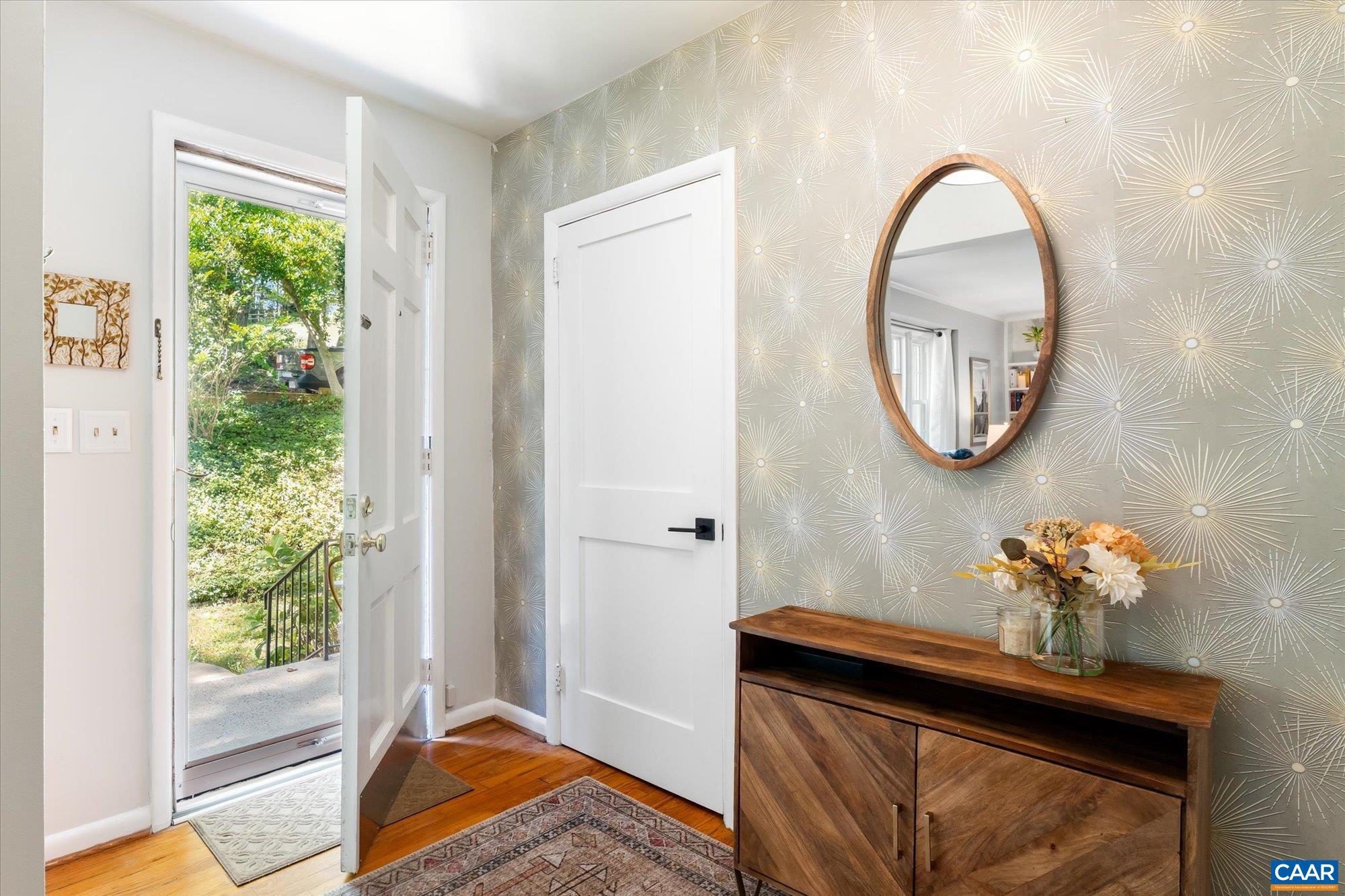 118 Woodstock Dr, Charlottesville, VA 22901 — photo 6