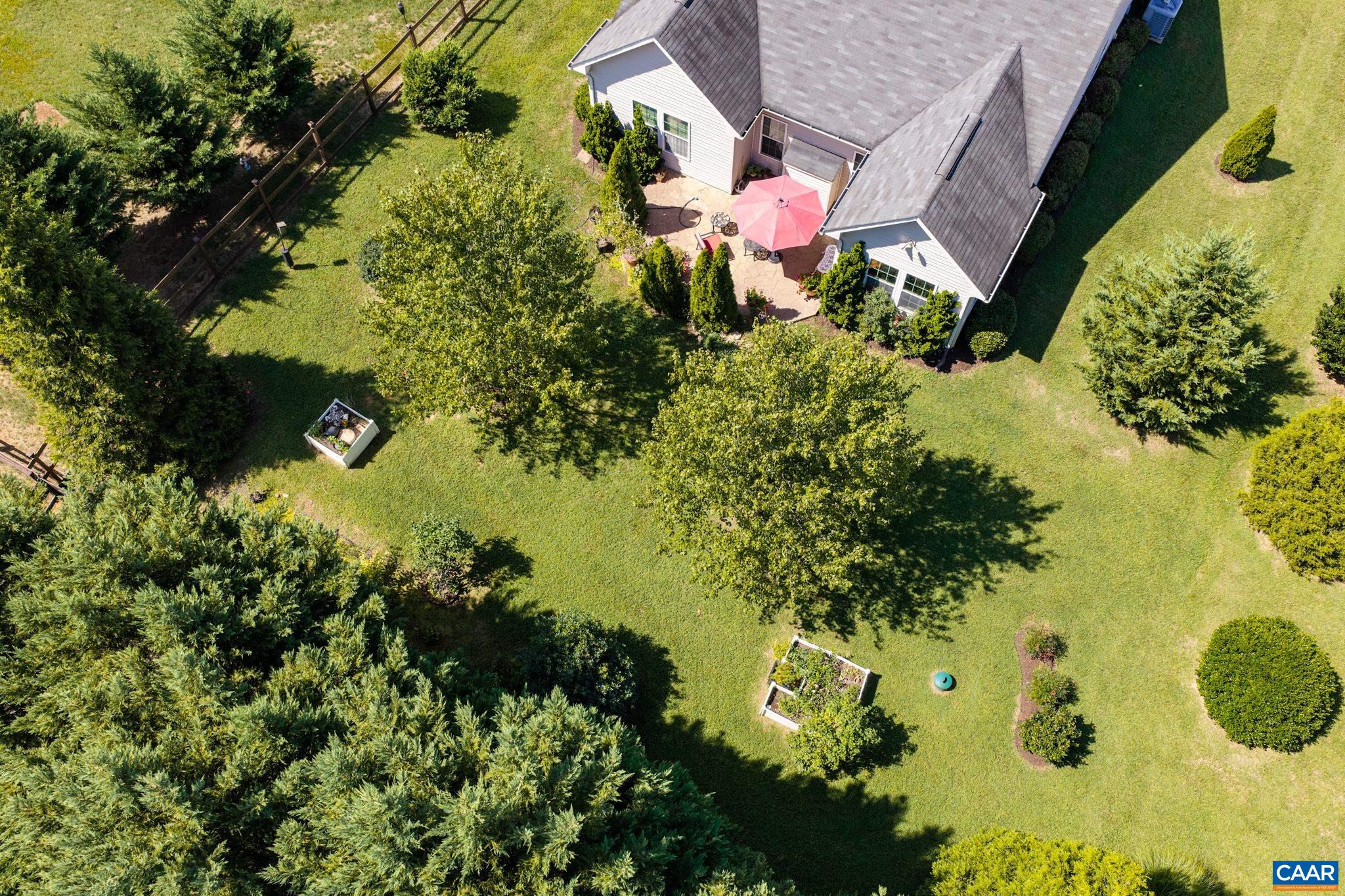 323 Elizabeth Dr, Barboursville, VA 22923 - photo 2