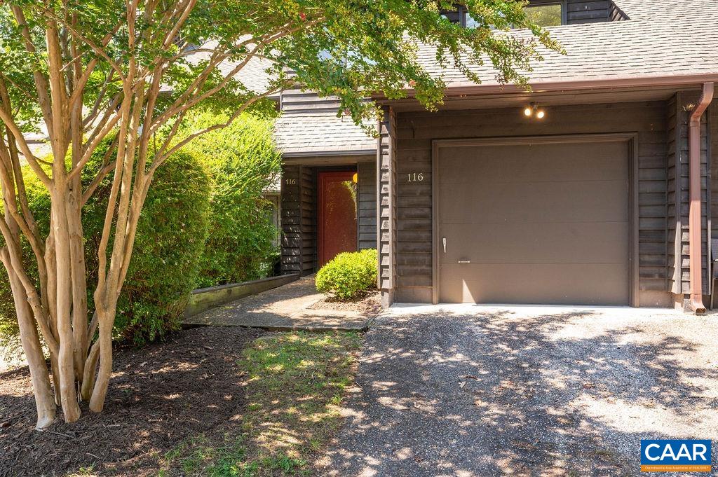 116 Blithe Ct, Charlottesville, VA 22901 — photo 3