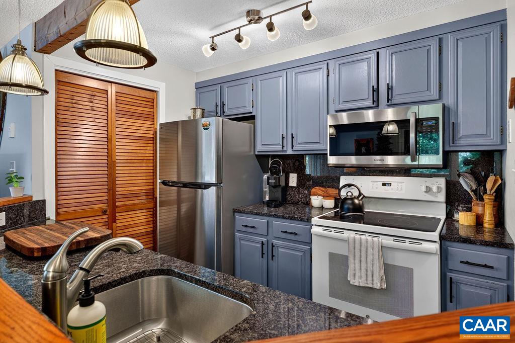 2114 Fairway Woods, Wintergreen Resort, VA 22967 — photo 6