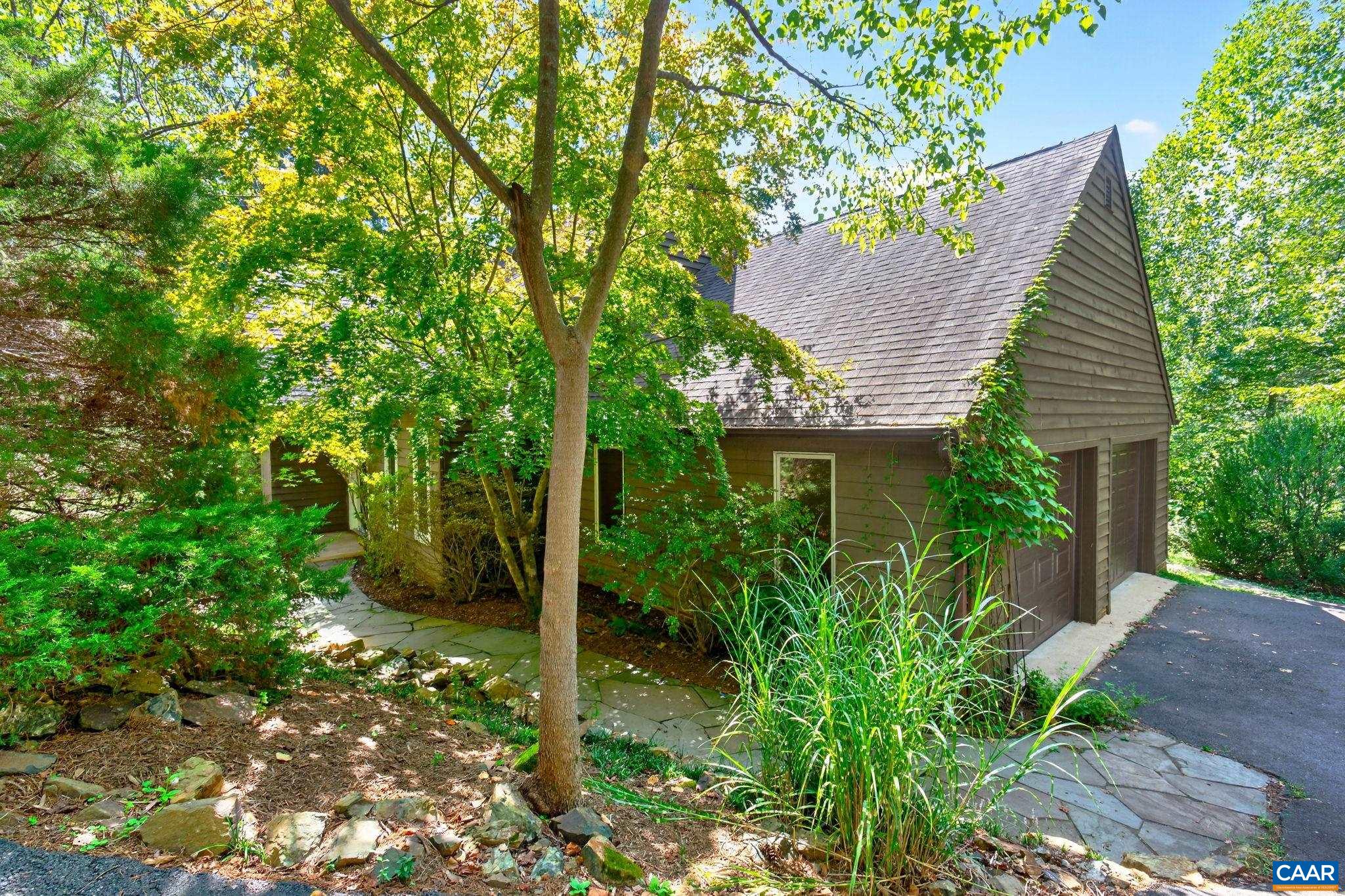 1381 Gristmill Dr, Charlottesville, VA 22902 — photo 2