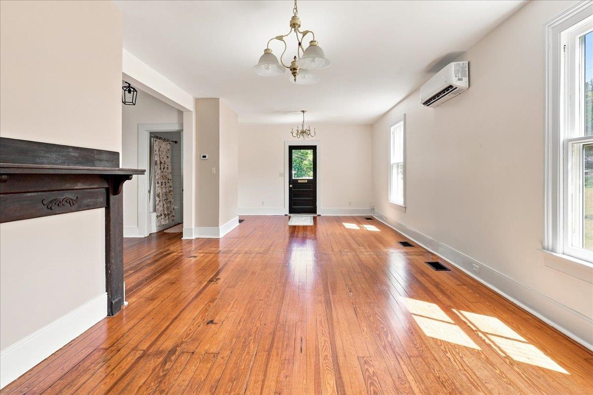944 Sudbury St, Staunton, VA 24401 — photo 9
