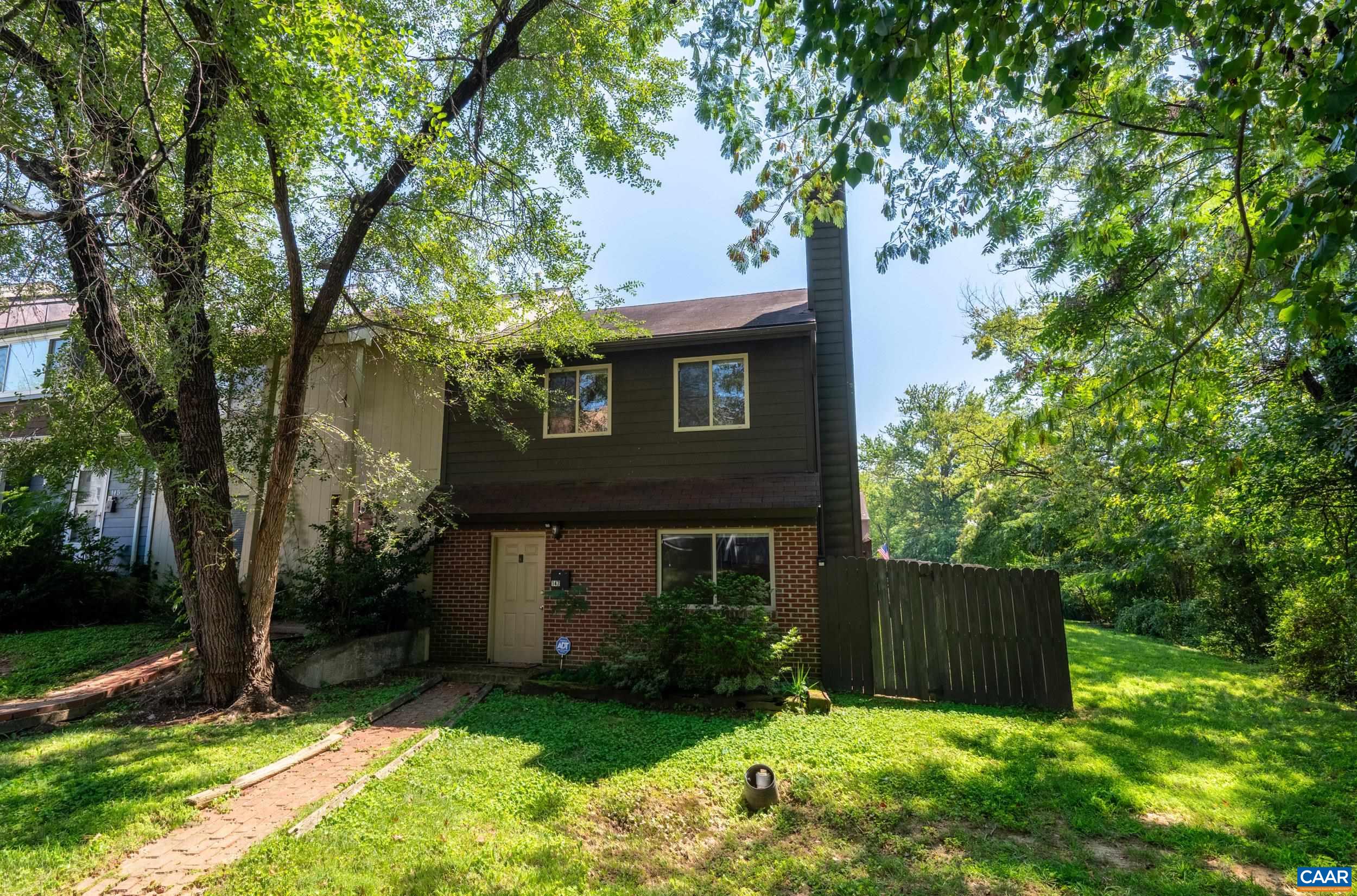 147 Woodlake Dr, Charlottesville, VA 22901 — photo 3