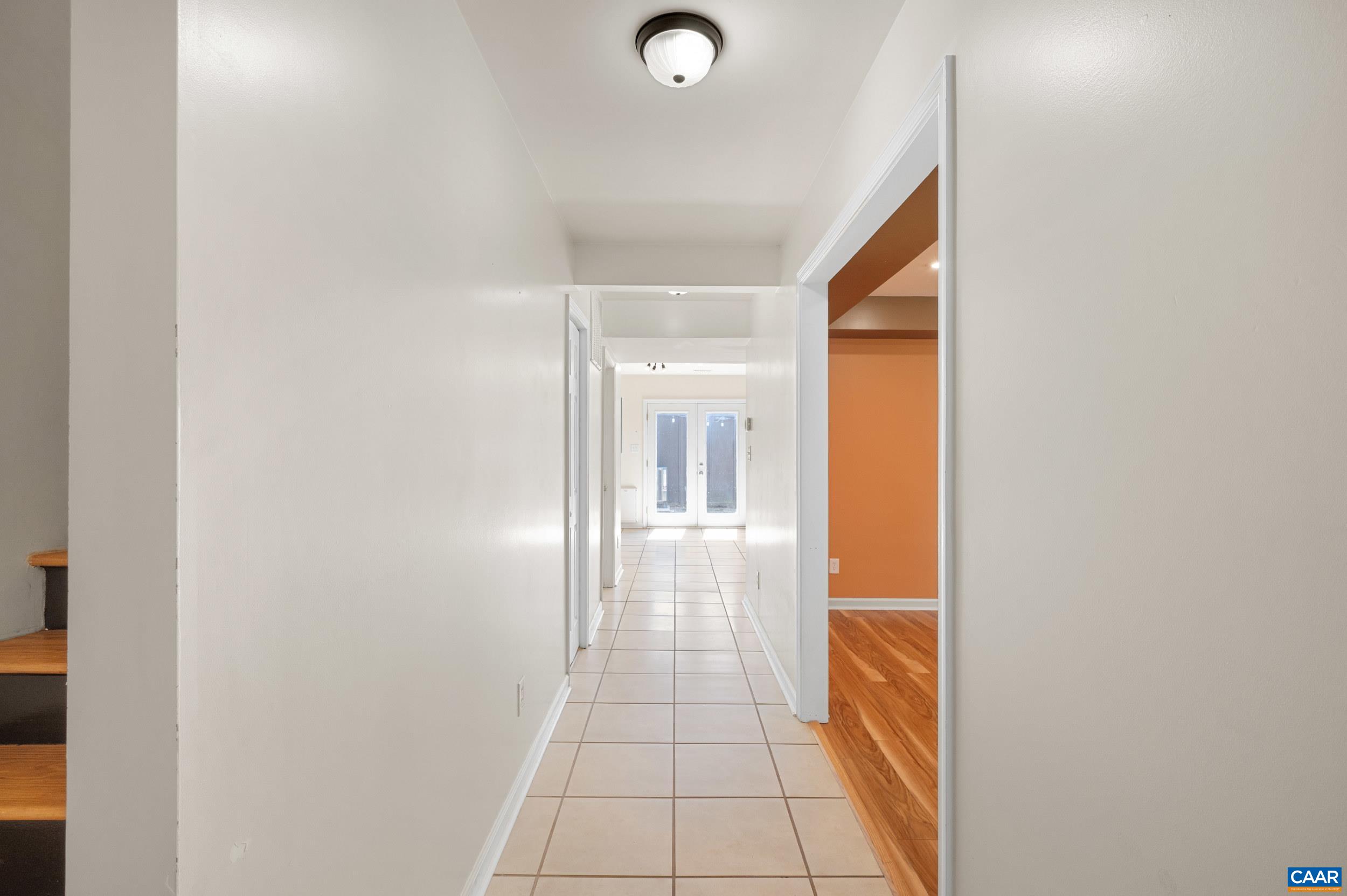 147 Woodlake Dr, Charlottesville, VA 22901 — photo 5