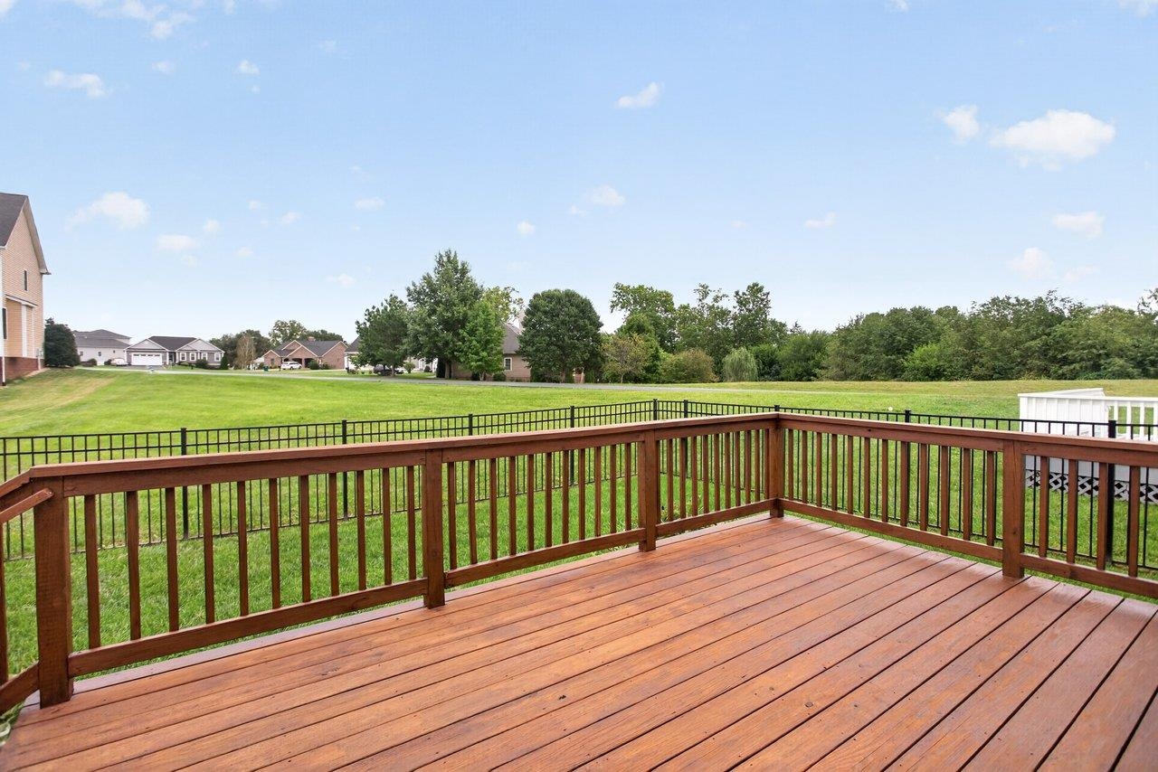 805 Coltsfoot Ln photo 46