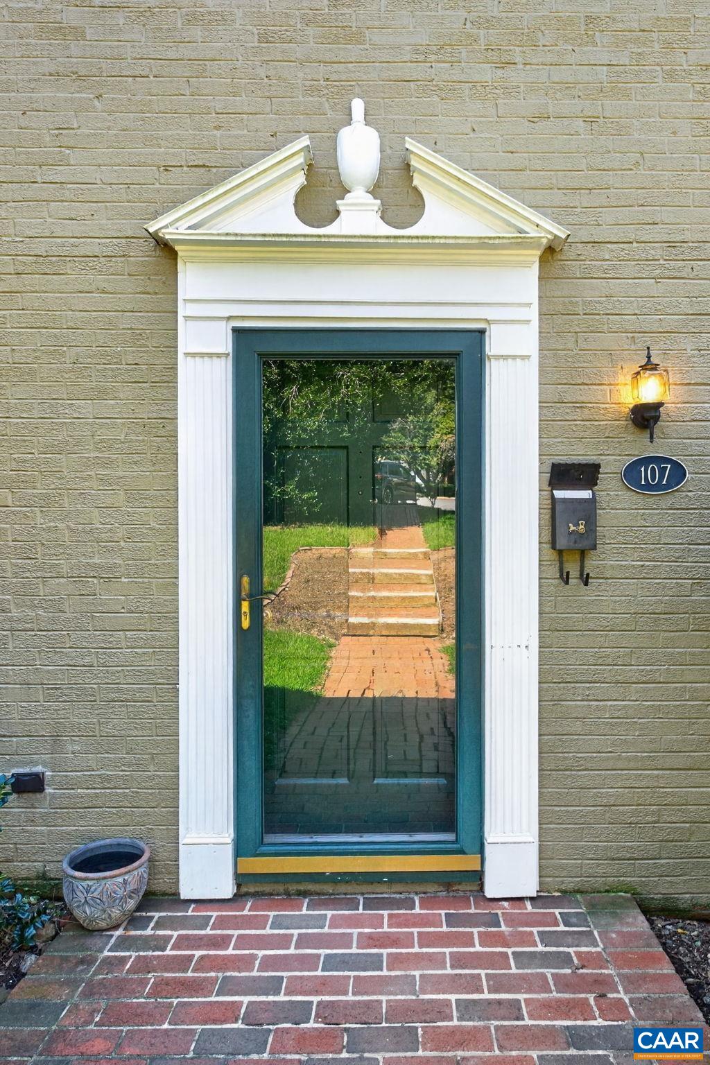 107 Georgetown Green, Charlottesville, VA 22901 — photo 4