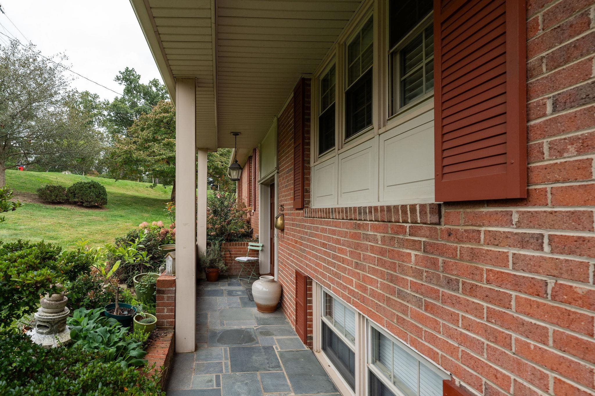 725 Ridgewood Rd, Waynesboro, VA 22980 — photo 6