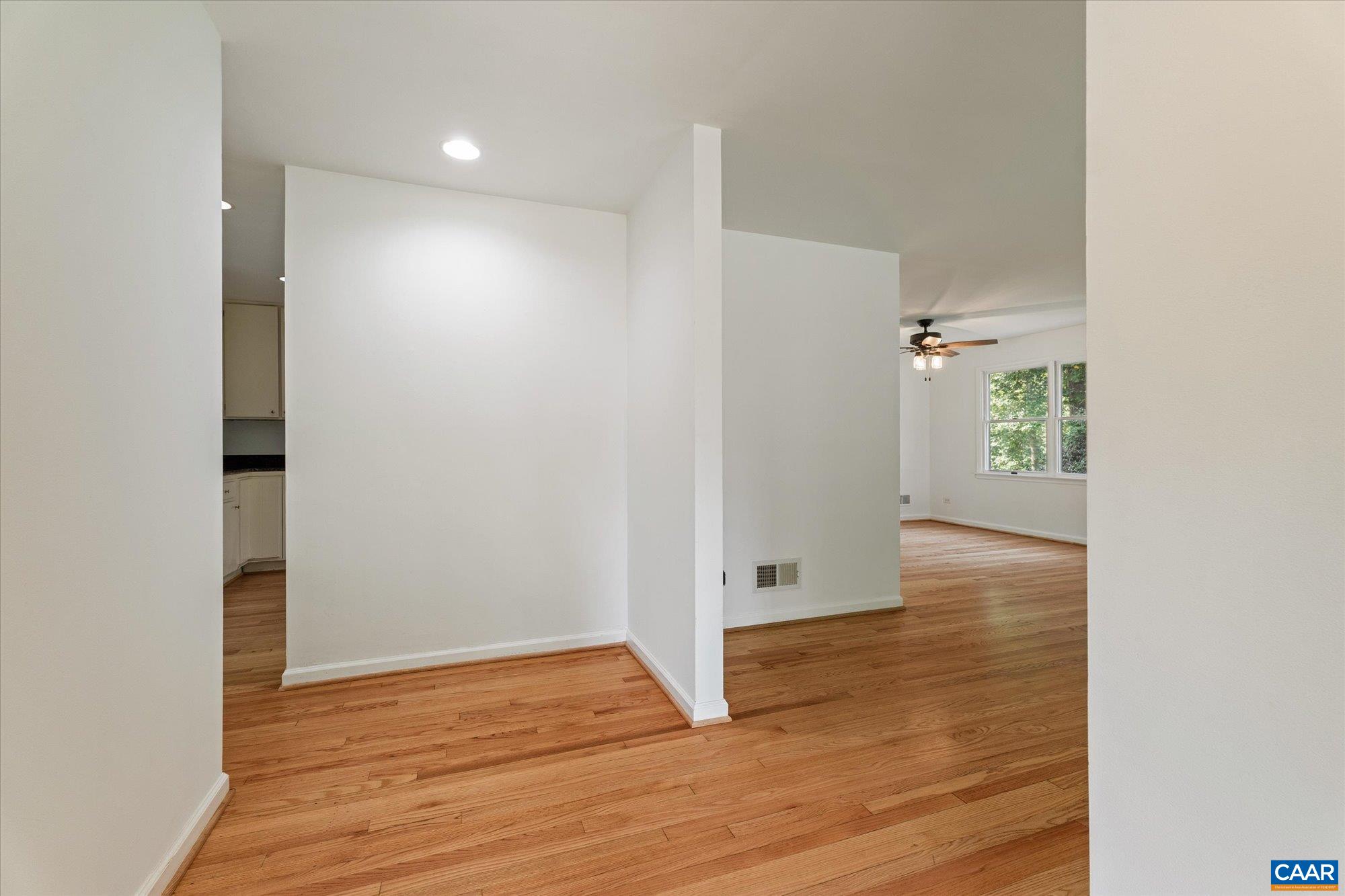 706 Highland Ave, Charlottesville, VA 22903 — photo 4