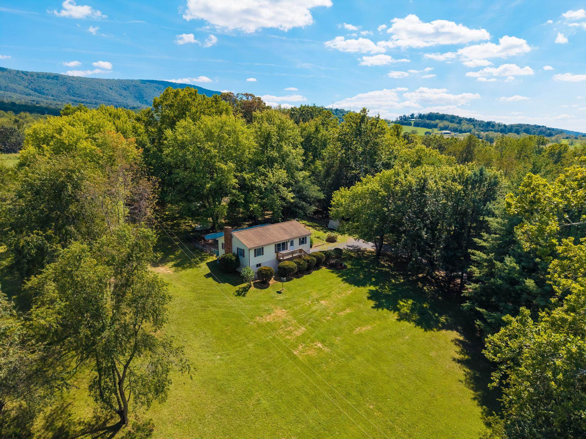7406 Mountain Valley Rd, Keezletown, VA 22832