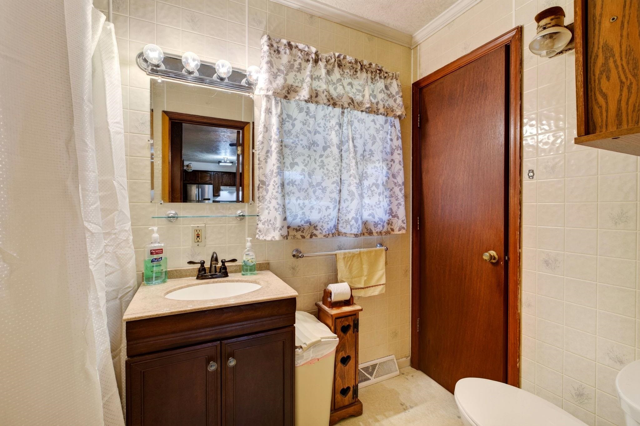 7406 Mountain Valley Rd, Keezletown, VA 22832 — photo 9
